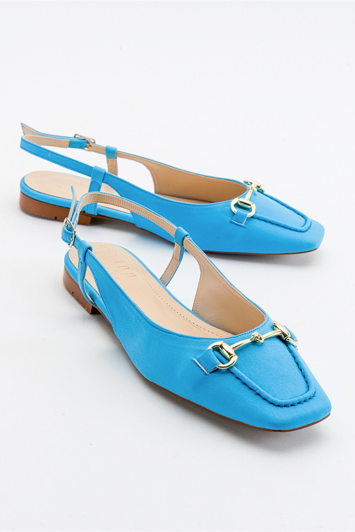 Area - Baby Blue Closed-Toe Buckle Flat Sandal (Women)