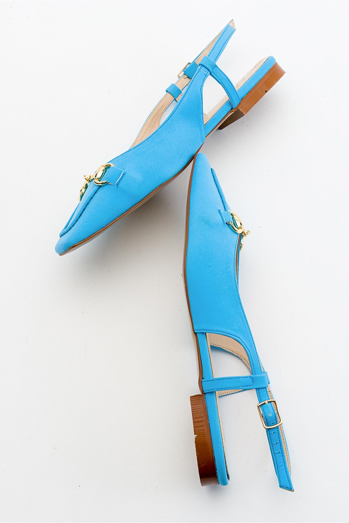 Area - Baby Blue Closed-Toe Buckle Flat Sandal (Women)