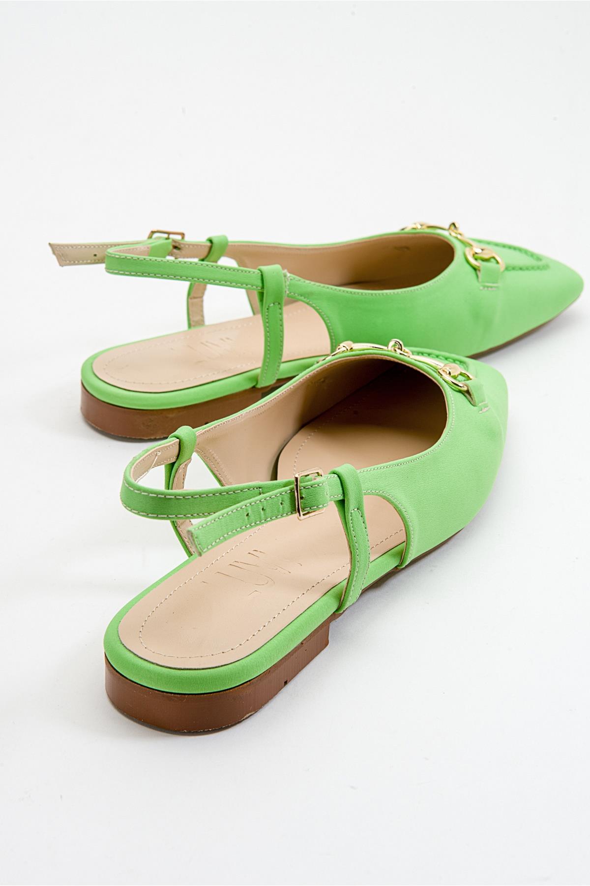 Area - Green Closed-Toe Buckle Flat Sandal (Women)