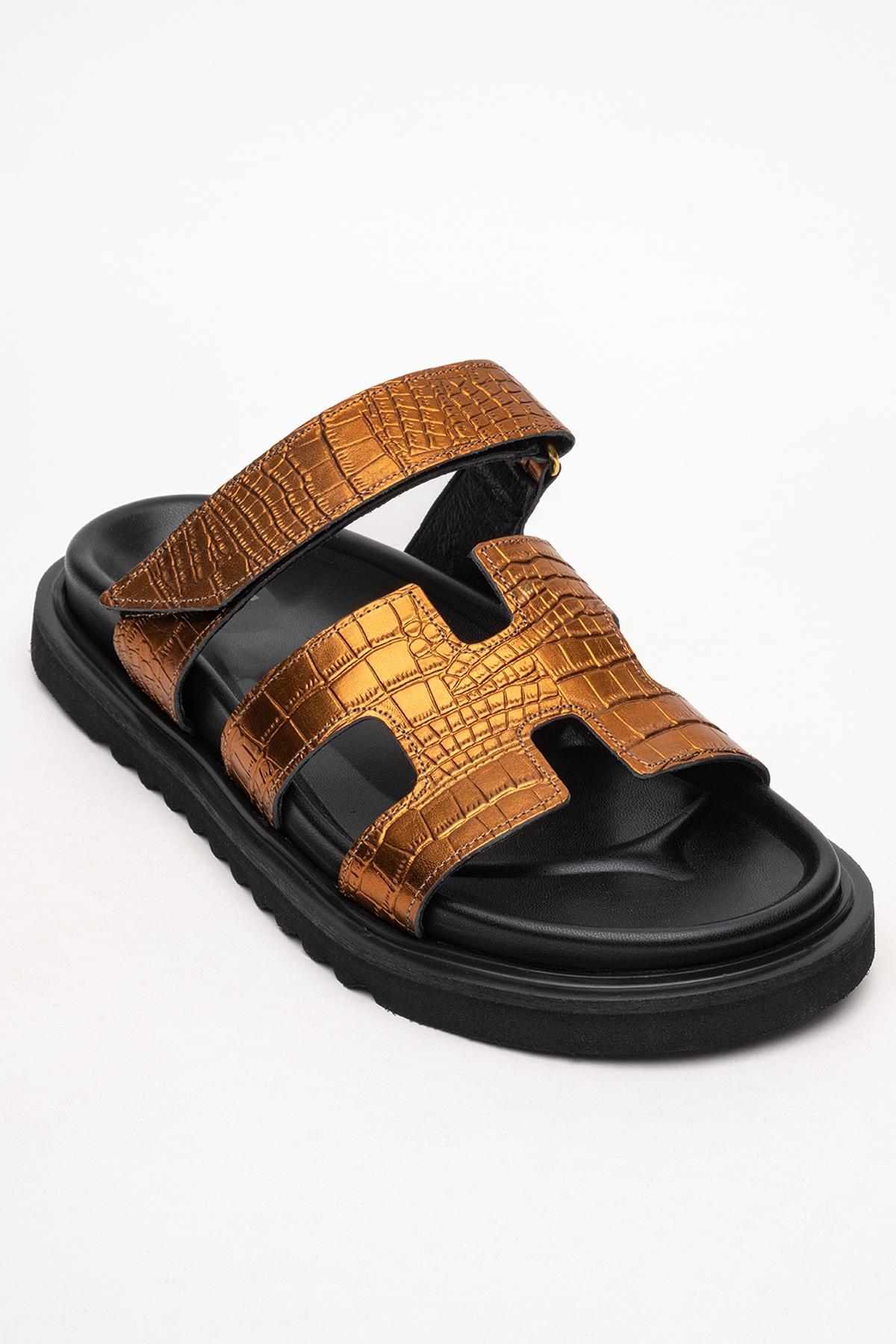Loana Bronze Leather Slide Sandal (Women)