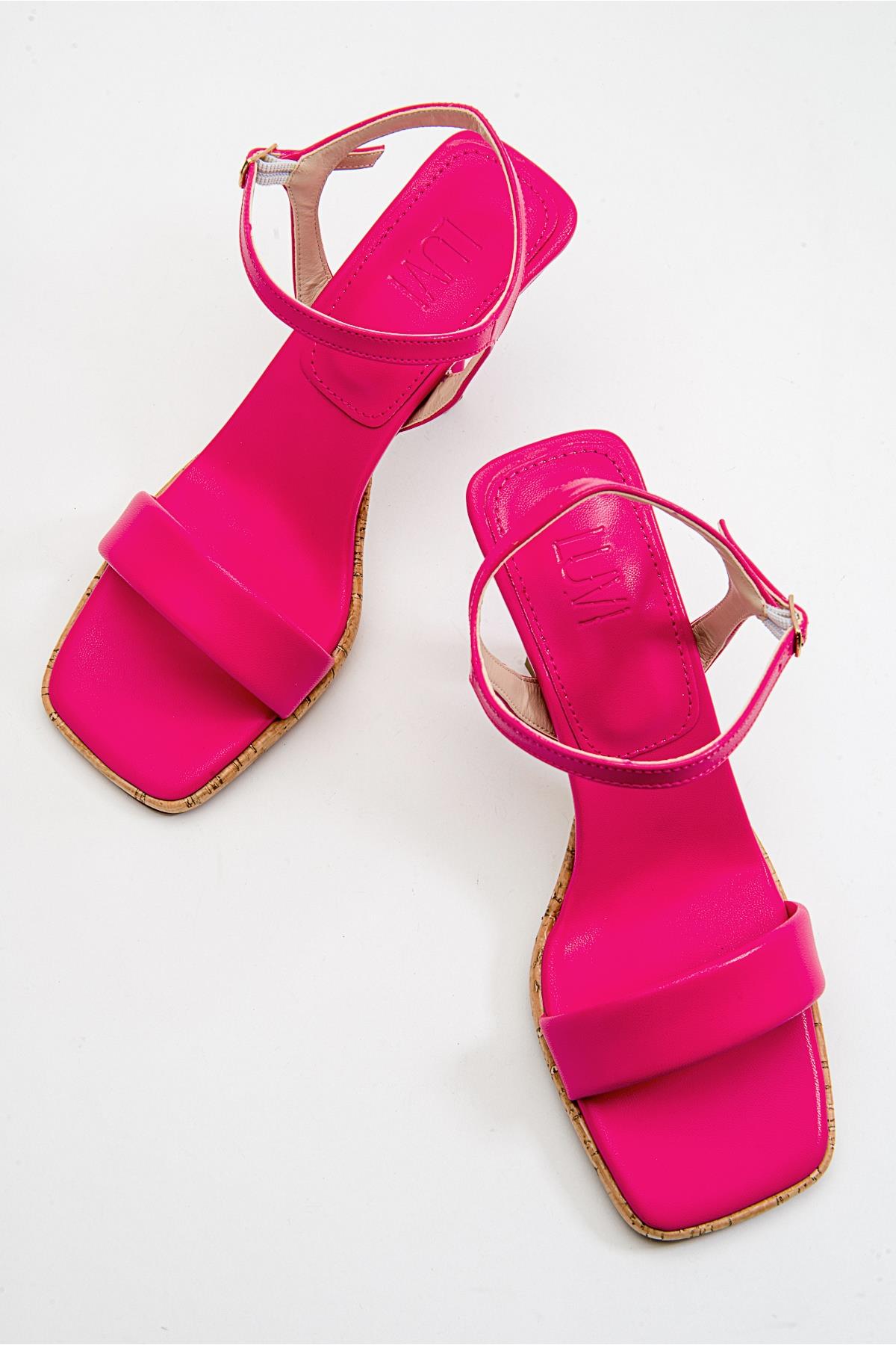 Novel - Fuchsia Heeled Shoe (Women)