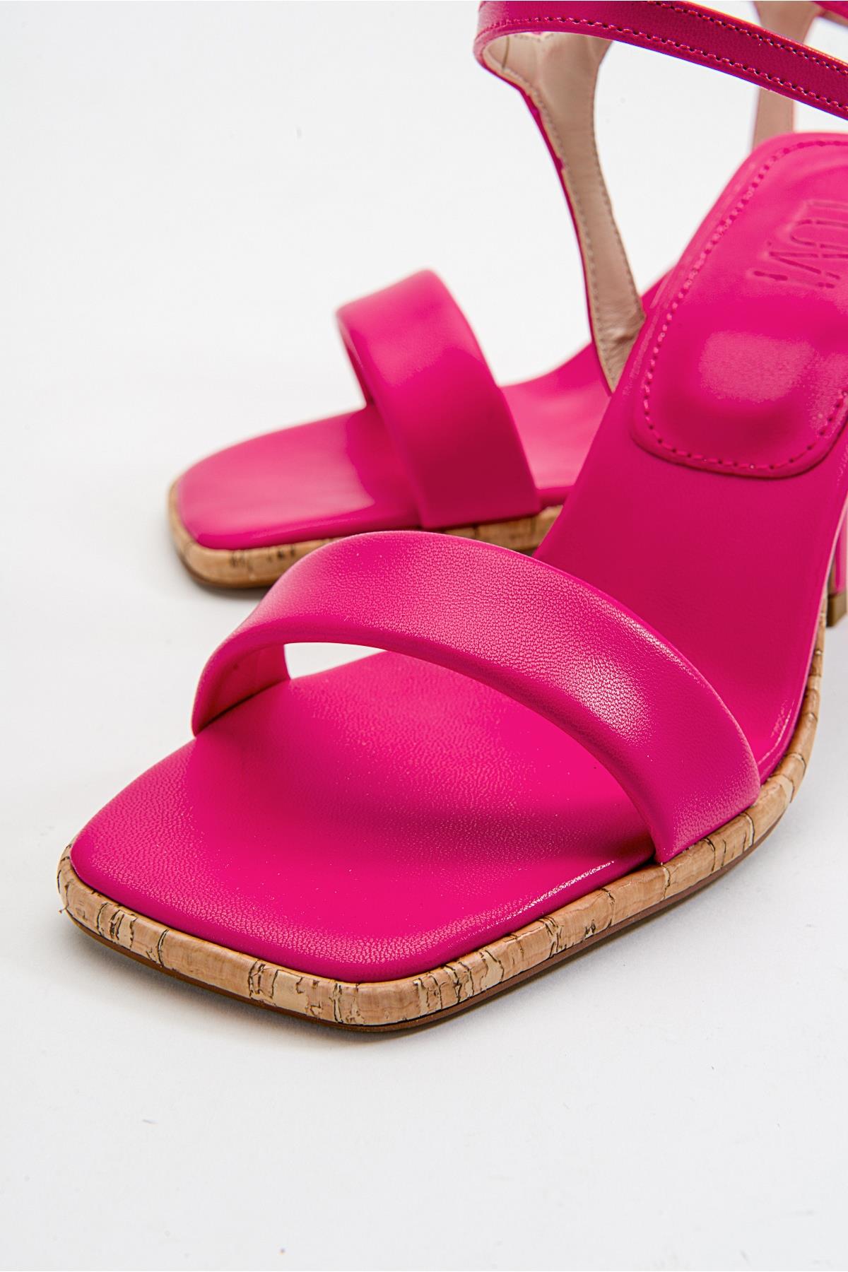 Novel - Fuchsia Heeled Shoe (Women)