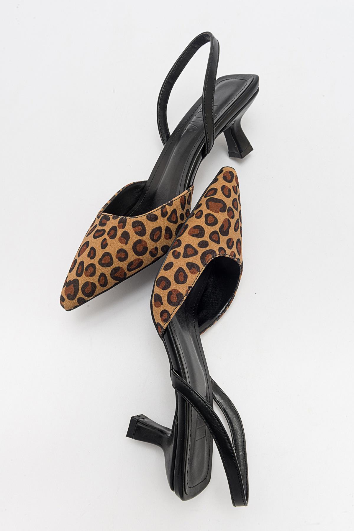Over - Black/Yellow Patterned Pointed Toe Low Heel Shoe (Women)