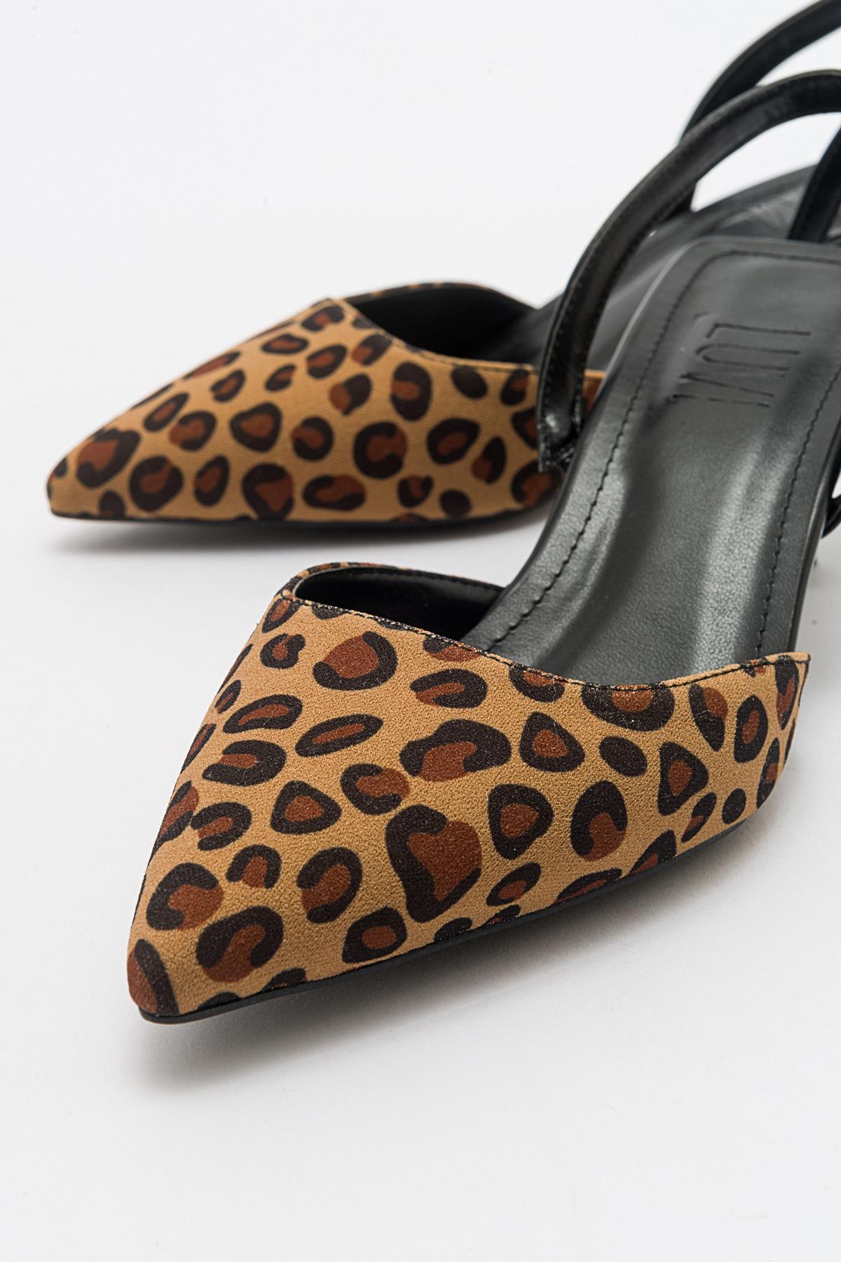 Over - Black/Yellow Patterned Pointed Toe Low Heel Shoe (Women)
