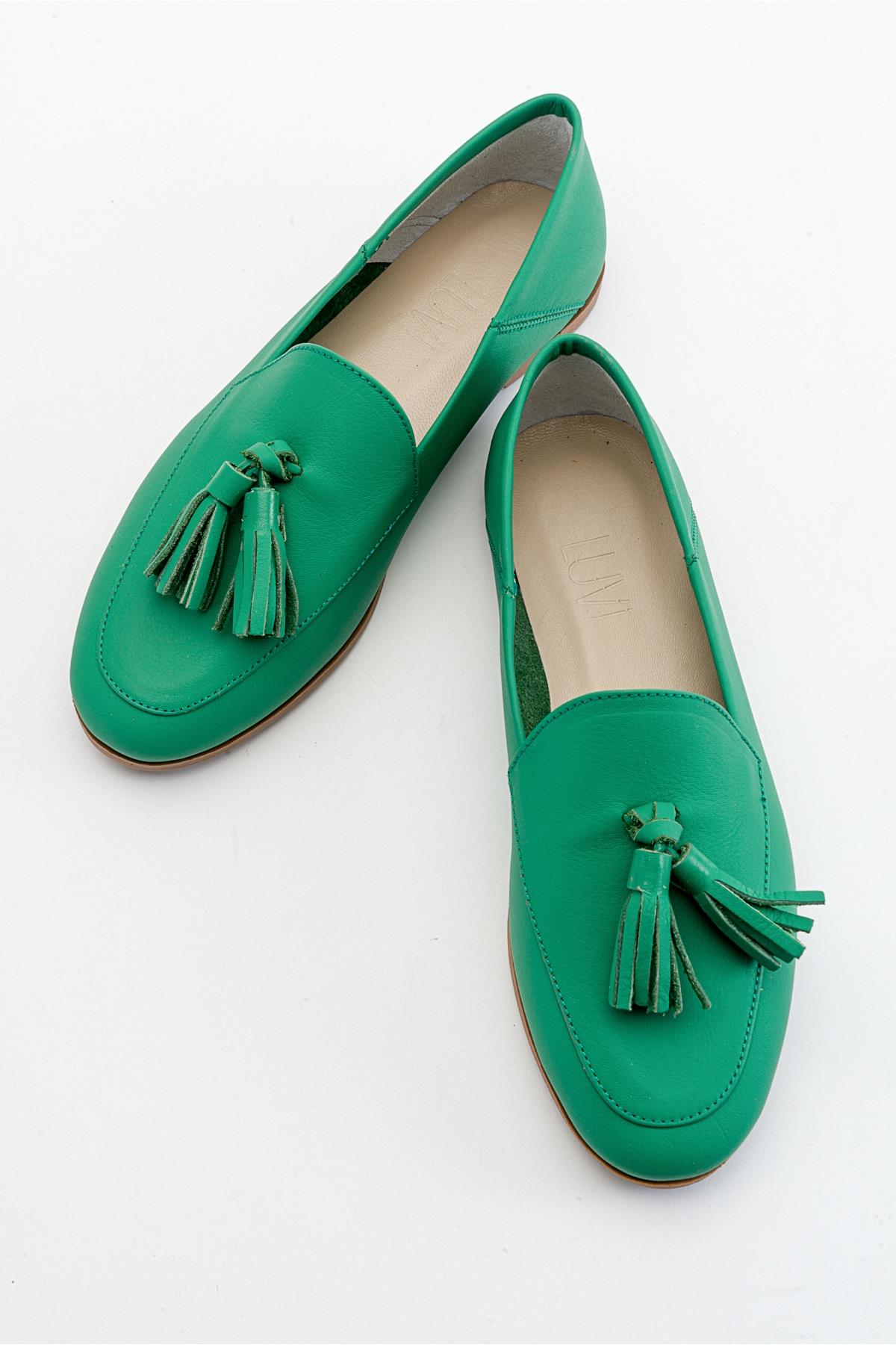 F04 - Forest Green Genuine Leather Tassel Loafer (Women)