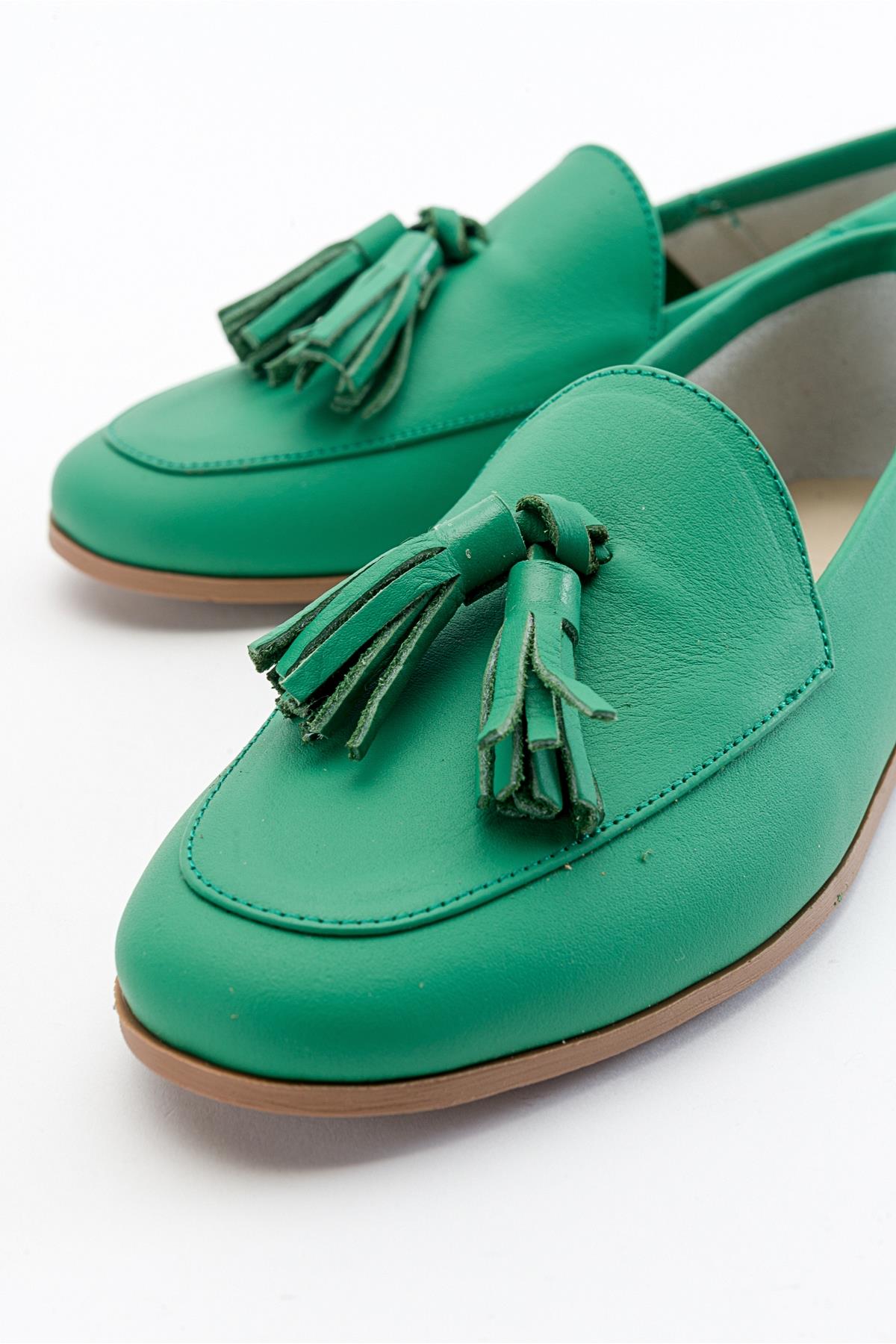 F04 - Forest Green Genuine Leather Tassel Loafer (Women)