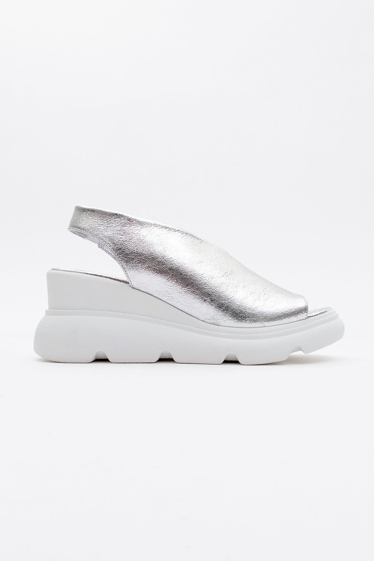 Agusto - Silver Leather Platform Sandal (Women)
