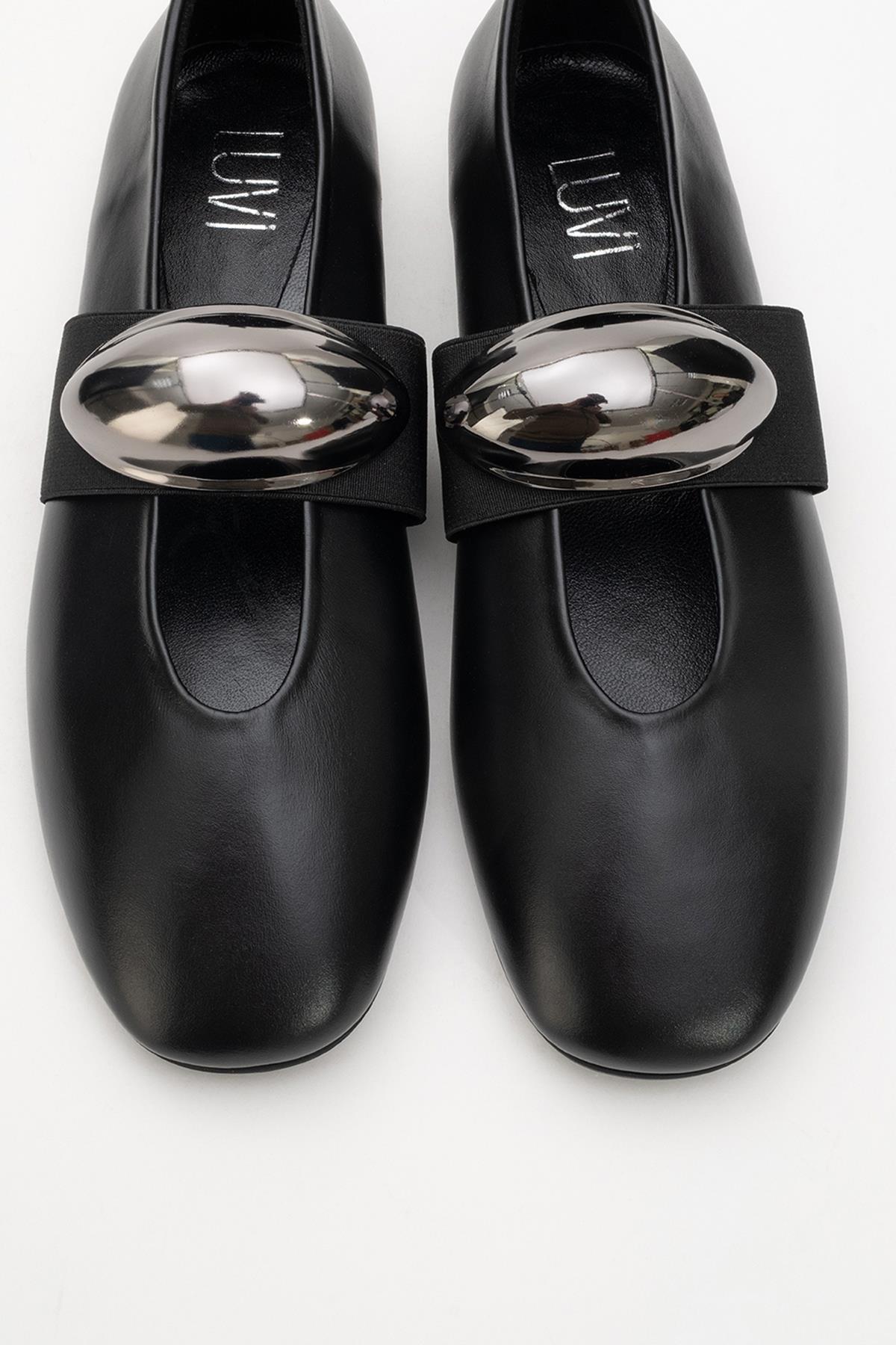 Zoey - Black Leather Ballet Flats (Women)