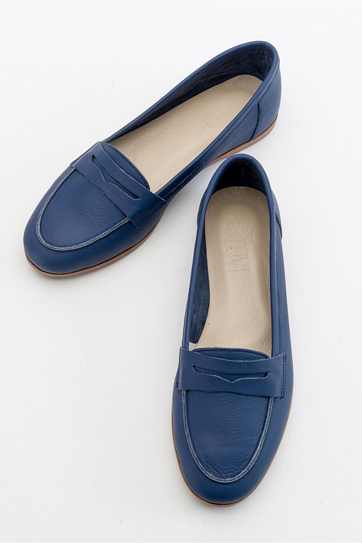 Dorothy - Navy Blue Leather Loafers