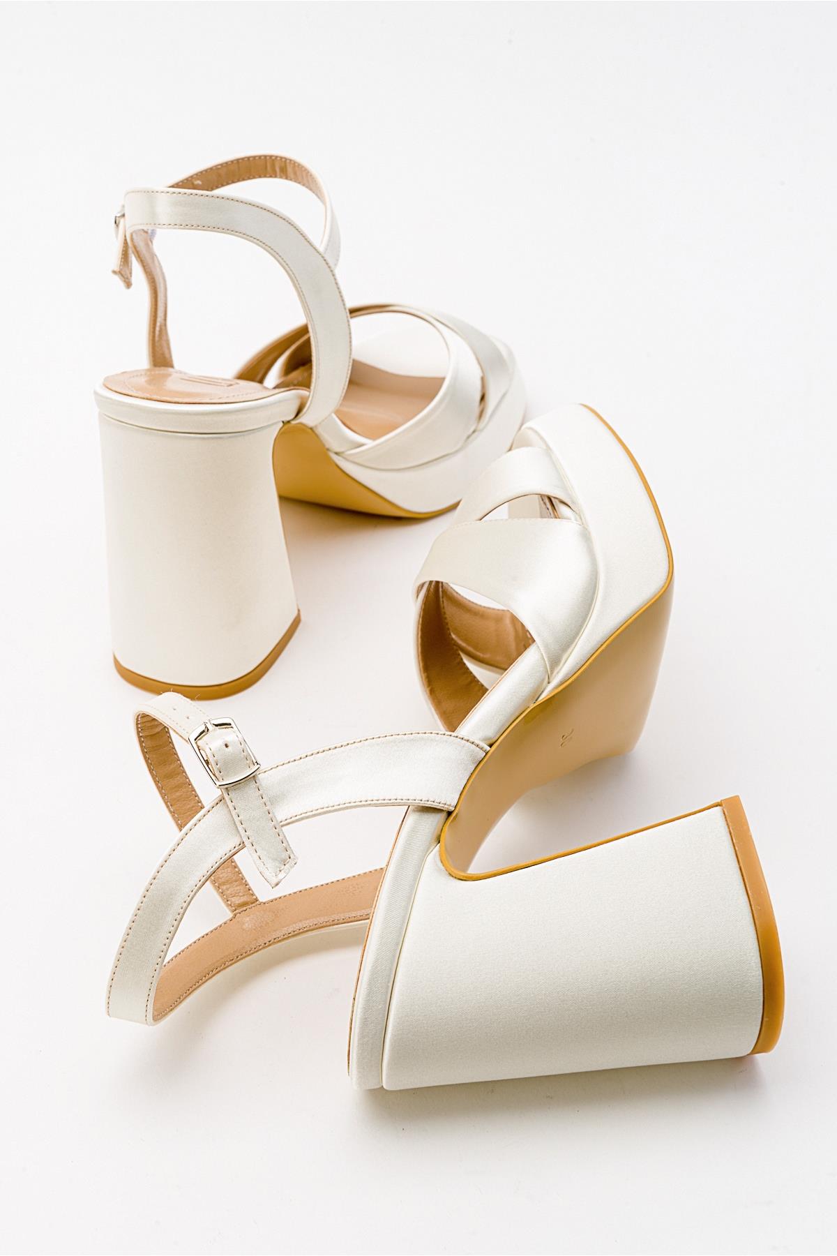 Lello - Ecru Beige Satin Platform Heel Shoe (Women)