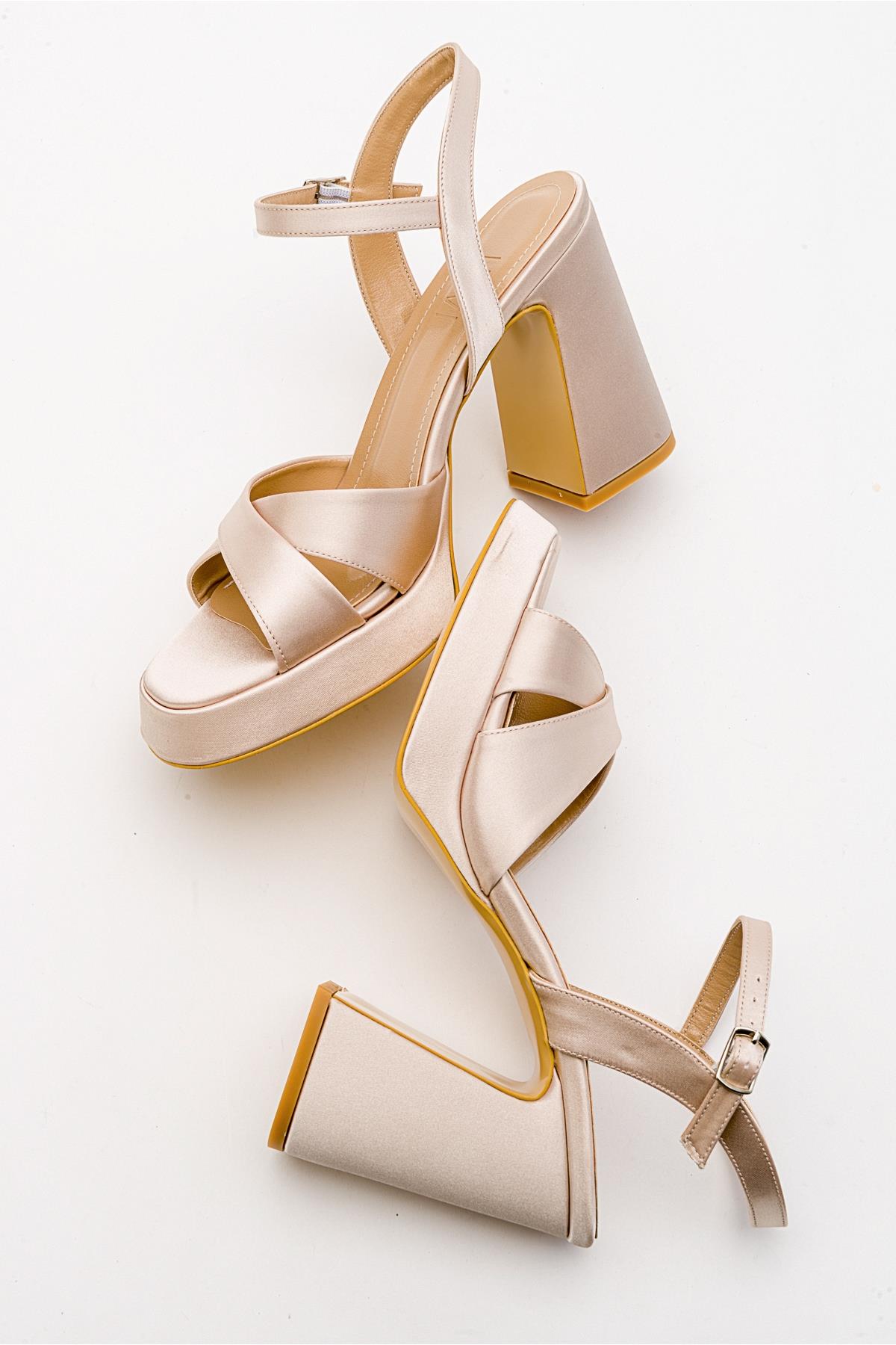 Lello - Beige Satin Platform Heel Shoe (Women)