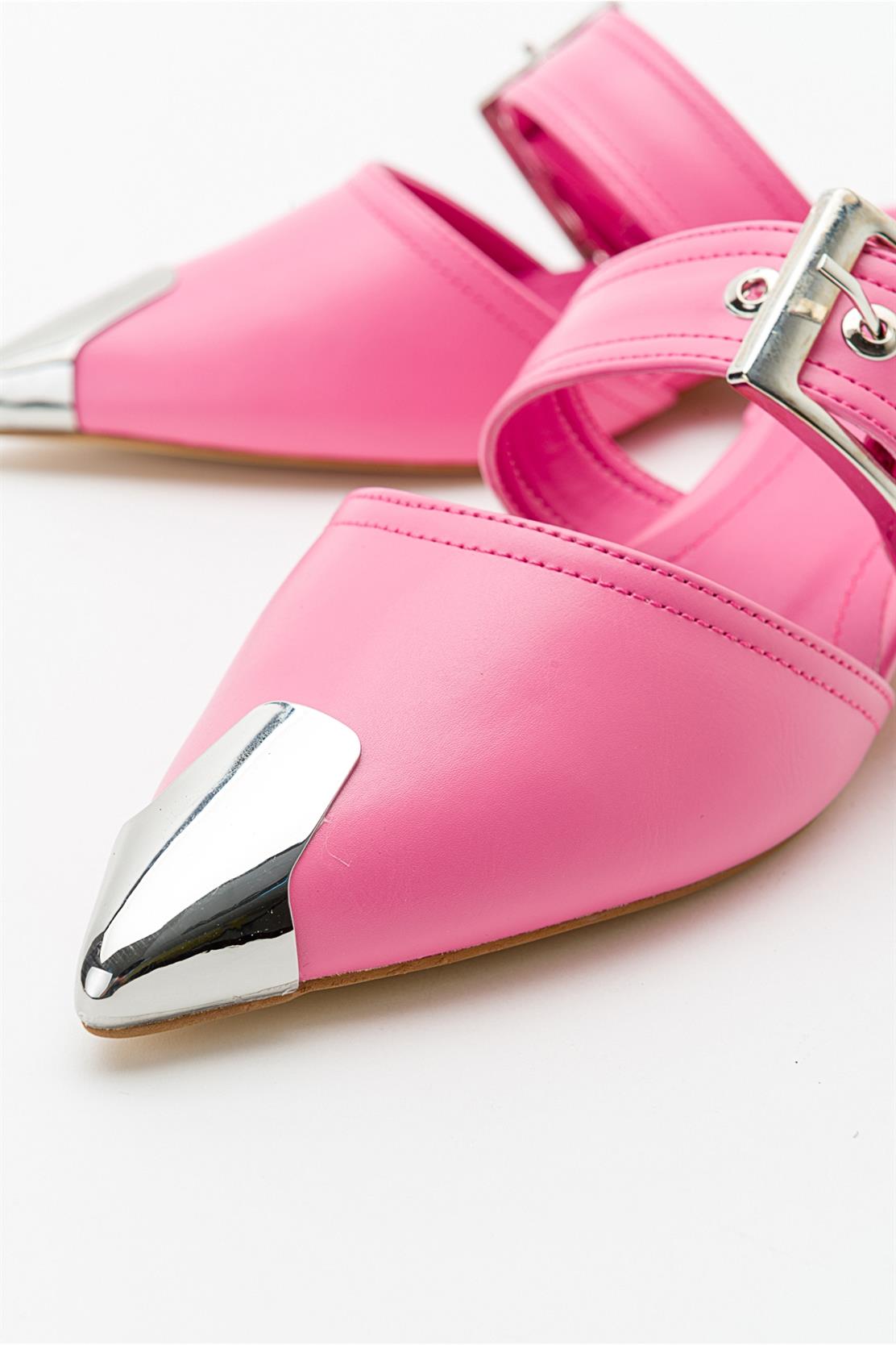 Jenni - Pink Buckle Slide (Women)