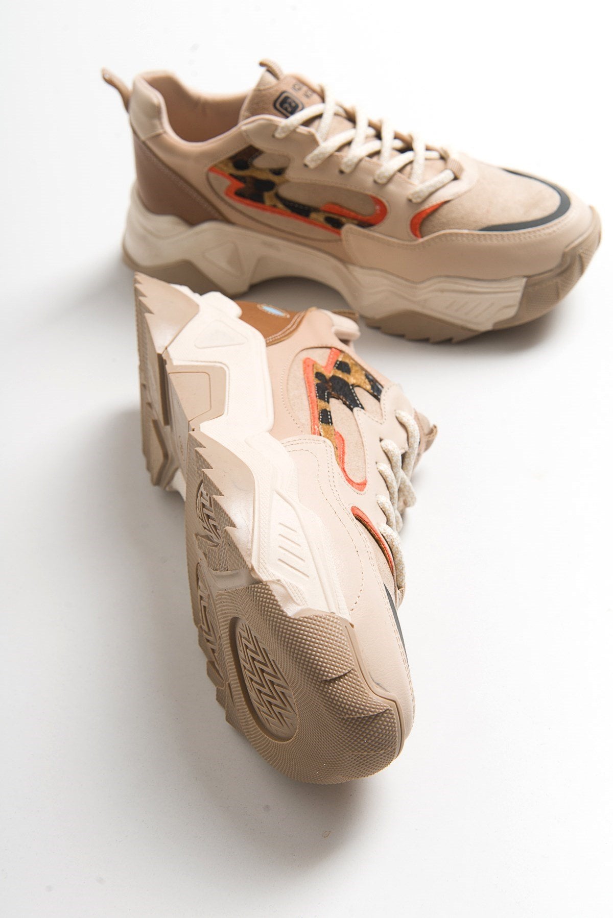 Europa - Beige Patterned Sneaker (Women)