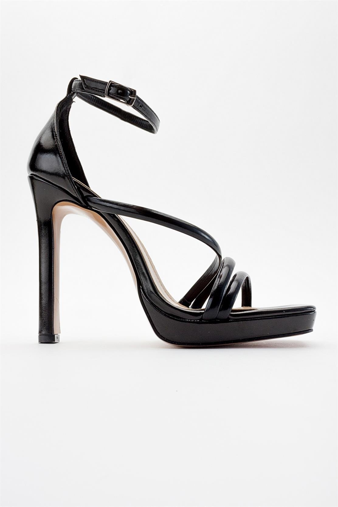 Shelp - Black Heeled Shoe (Women)