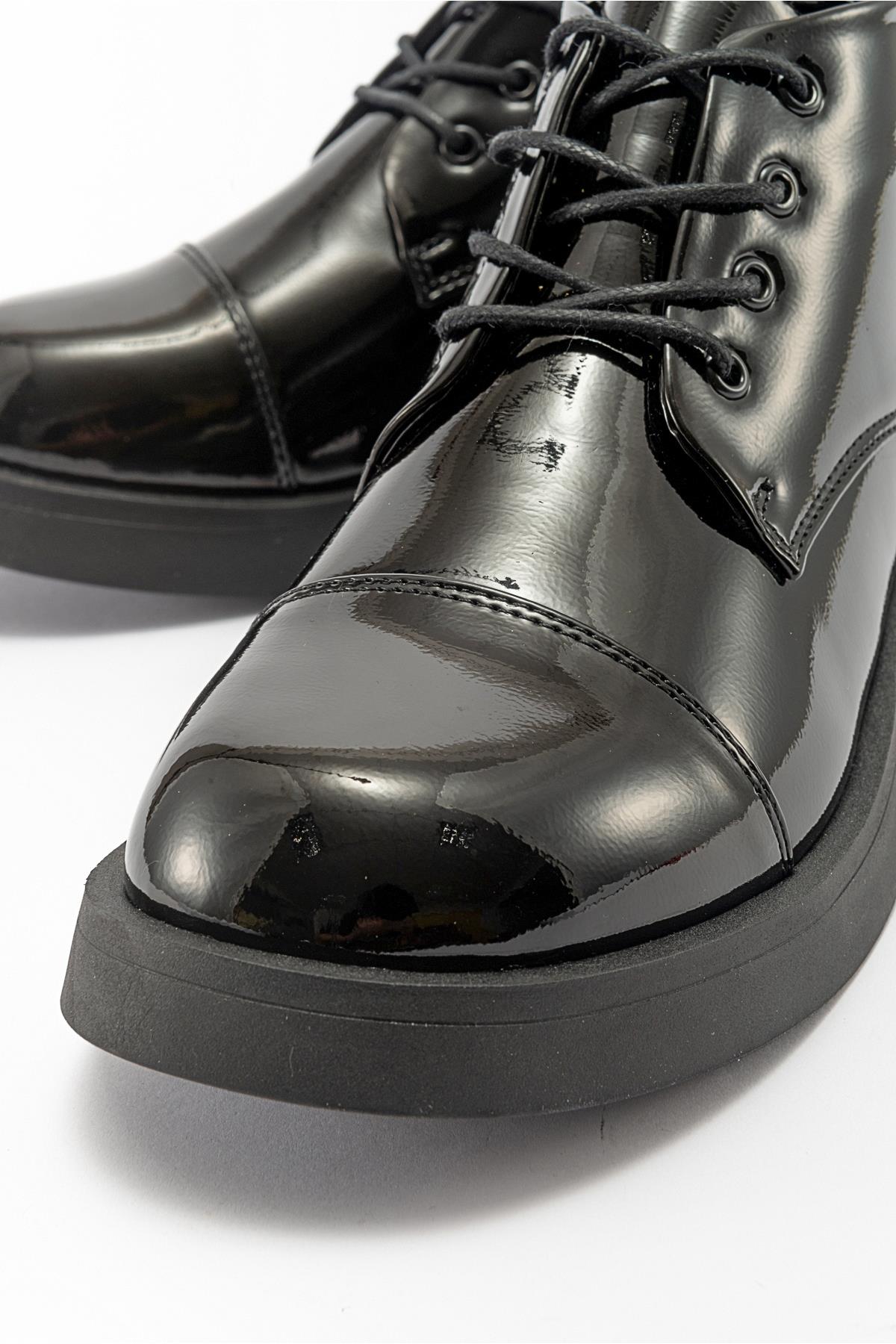 Lagom - Black Patent Boot (Women)