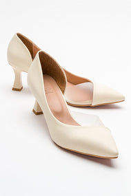Vera Cream Glitter Pointed Toe Pump (Women)