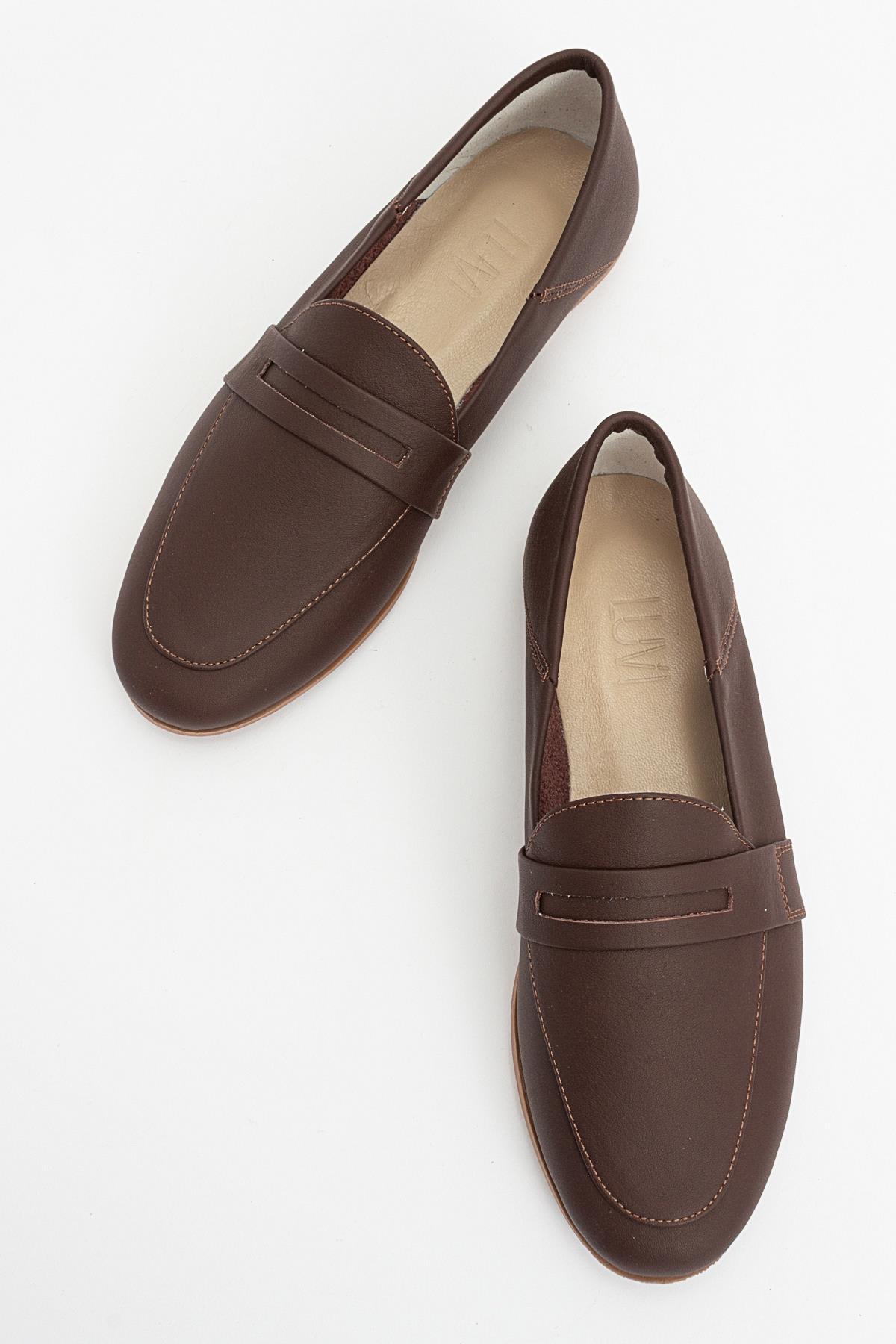 F05 - Brown Genuine Leather Loafer (Women)