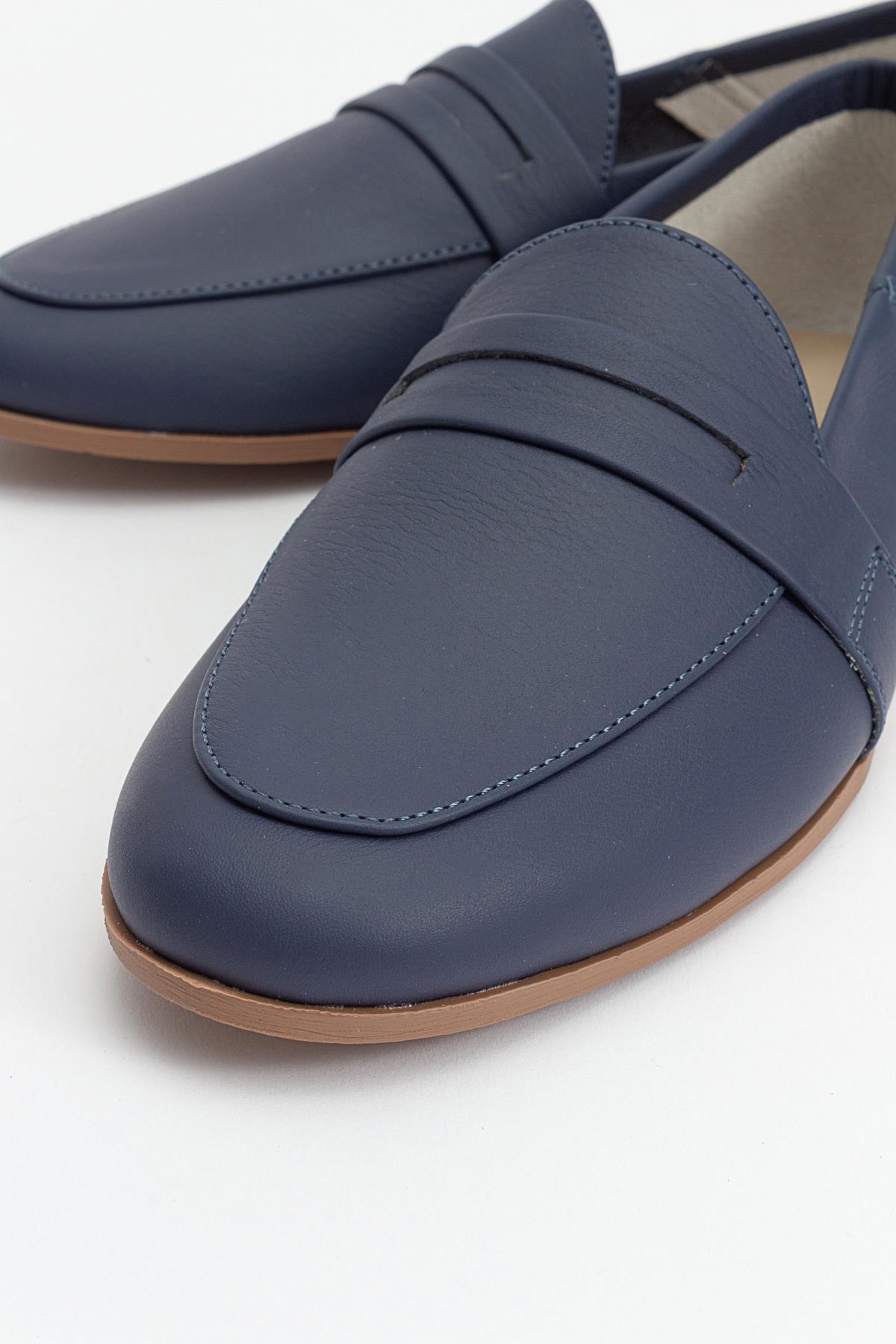 F05 - Navy Genuine Leather Loafer (Women)