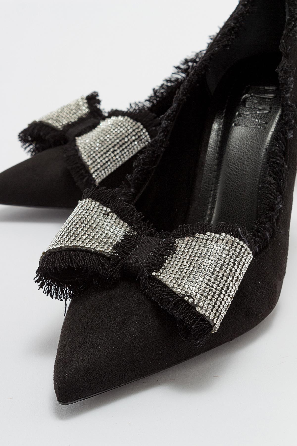 Vegas - Black Heeled Shoe (Women)