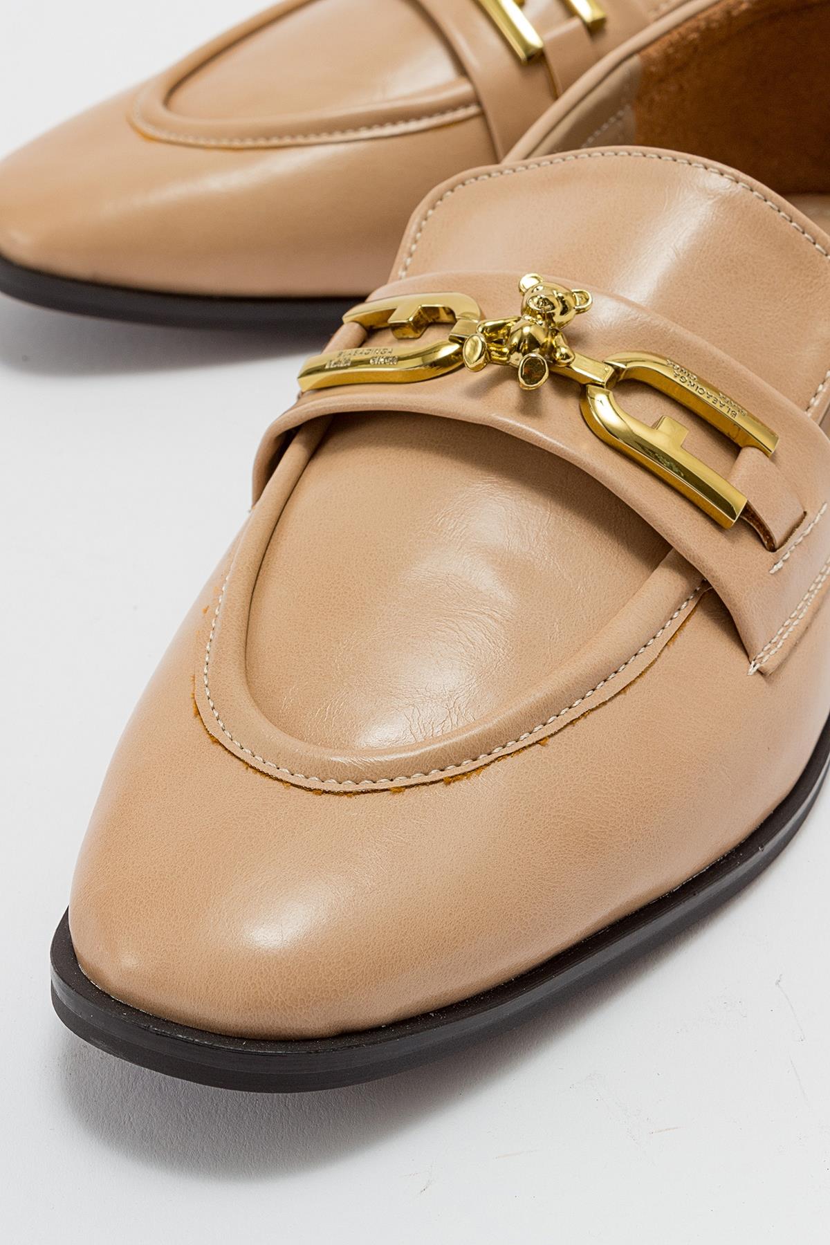 Lour - Beige Loafer (Women)