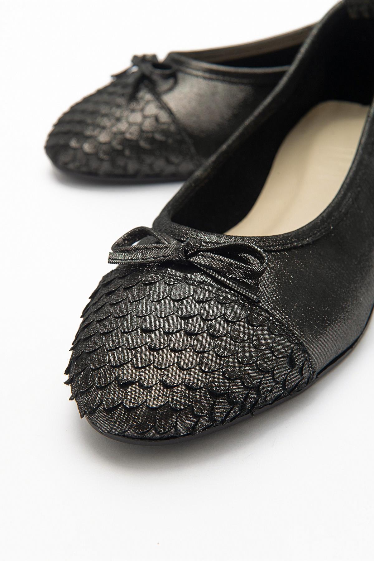 02 - Black Glitter Genuine Leather Ballet Flat (Women)