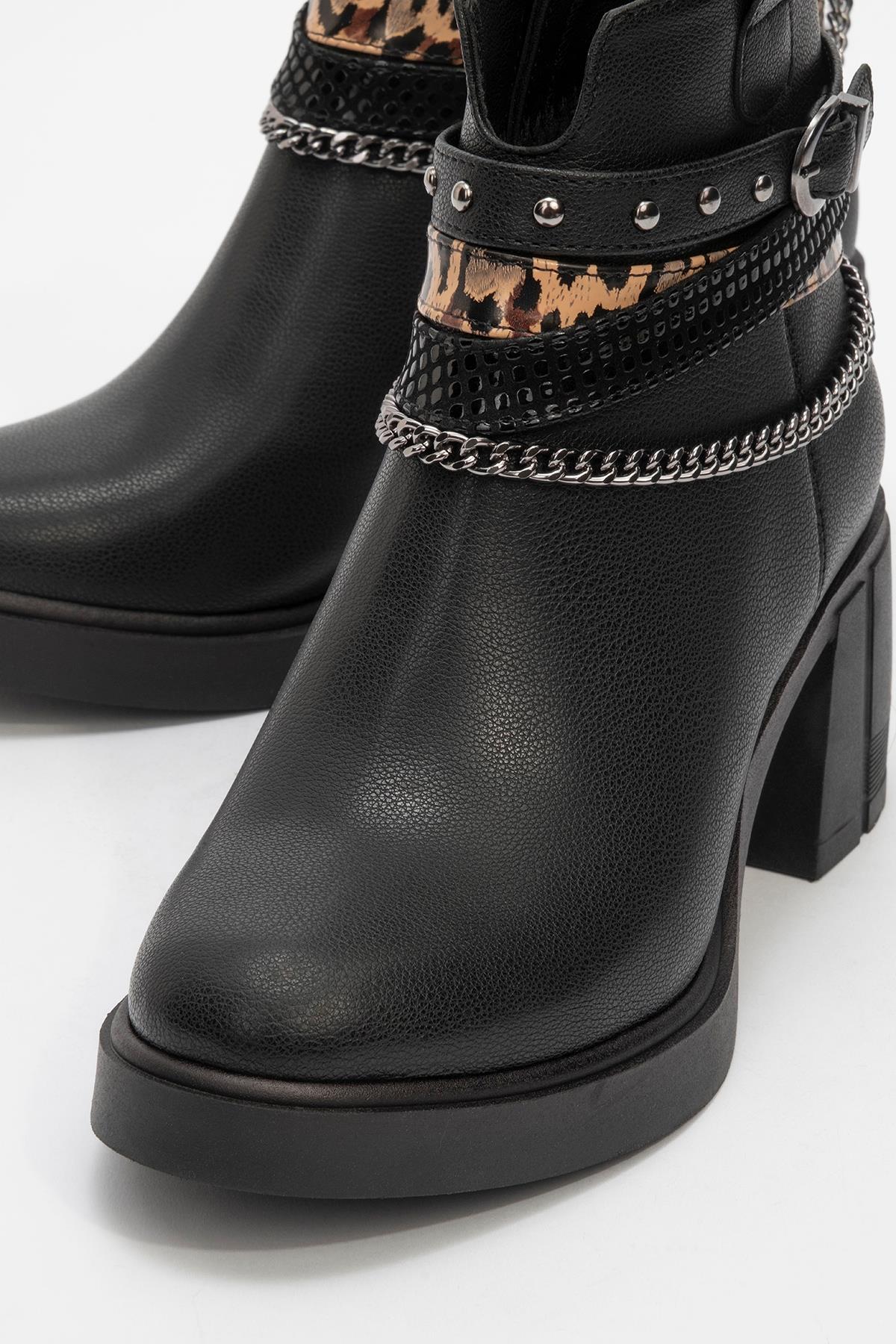 Boliva - Black Belted Chain Boot (Women)