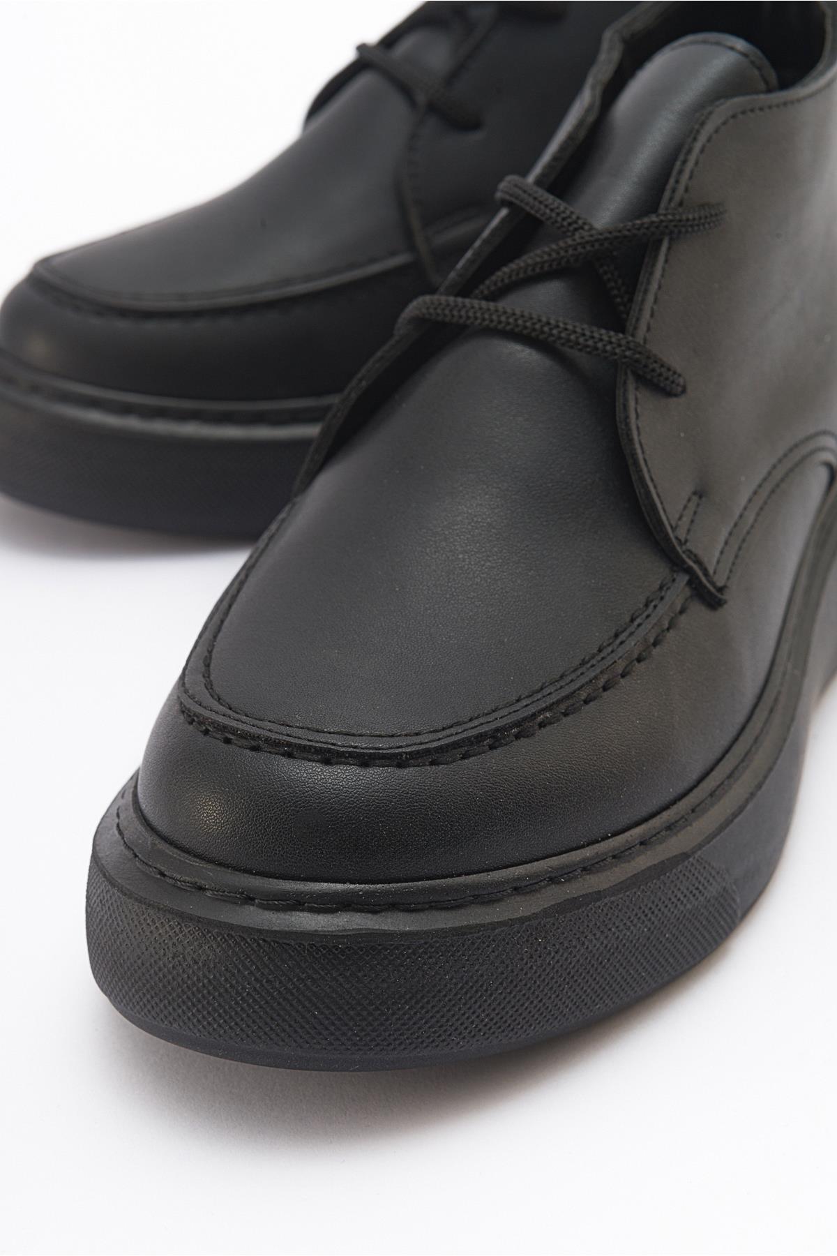 Valve - Black Boot (Women)