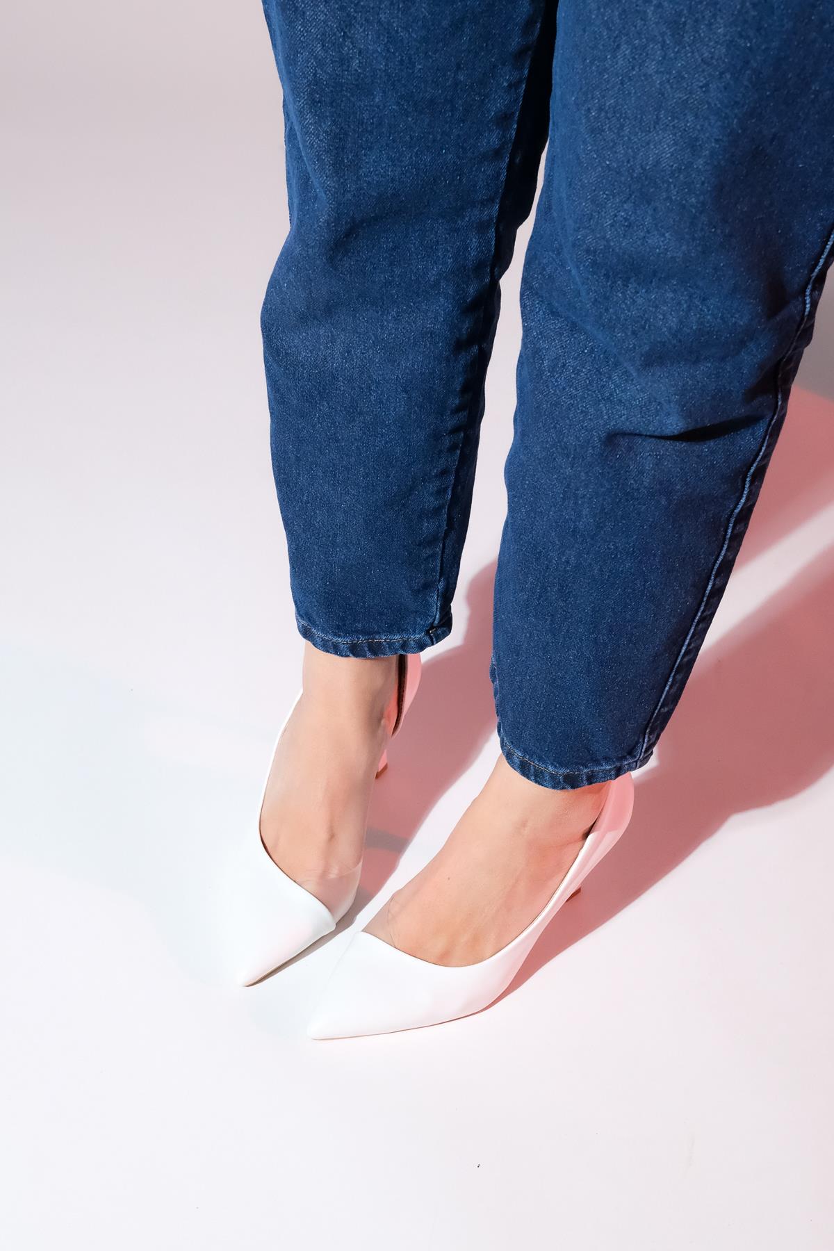 Ursula - White Heeled Shoe (Women)