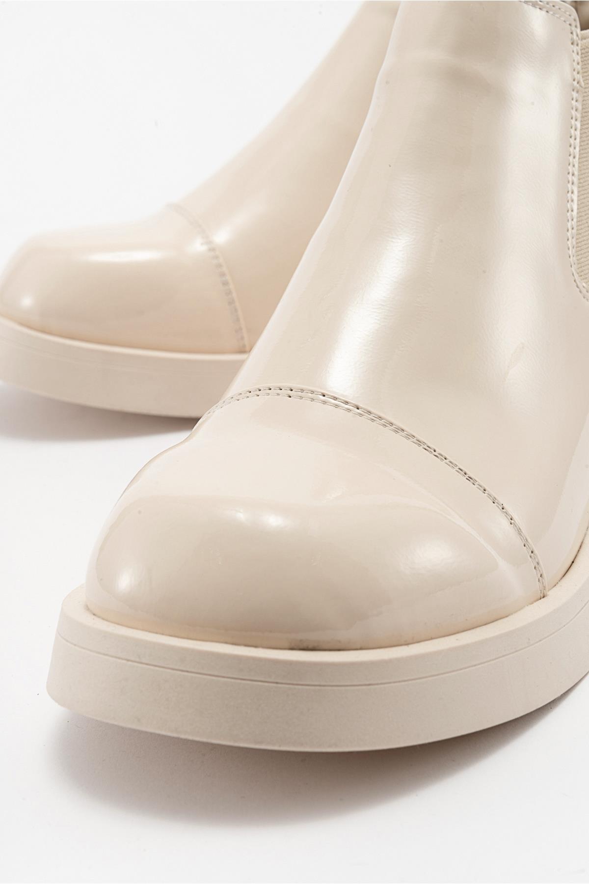 Cafune - Beige Patent Boot (Women)