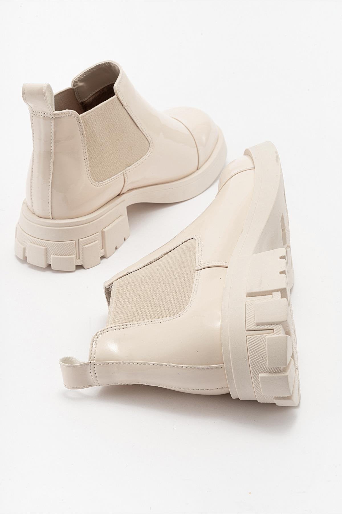 Cafune - Beige Patent Boot (Women)