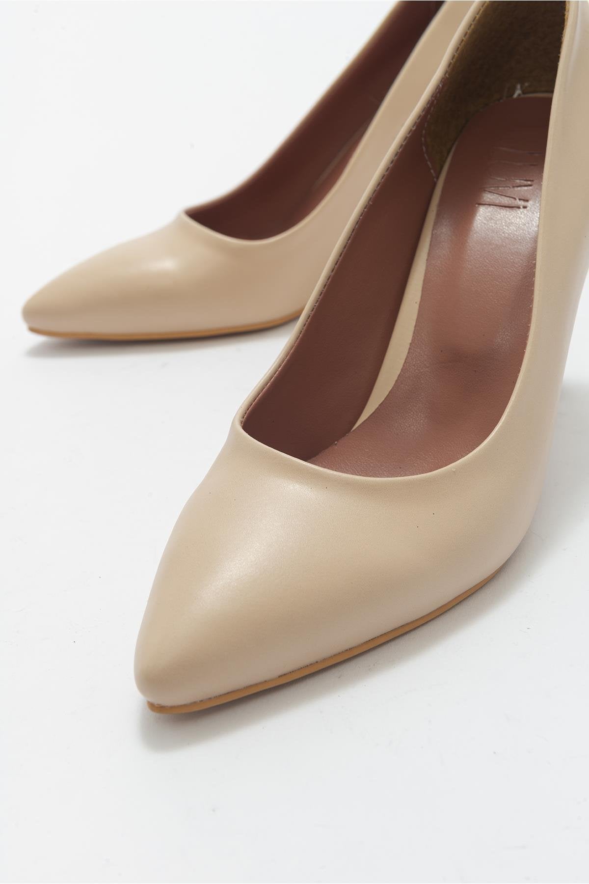 620 - Nude Heeled Shoe (Women)