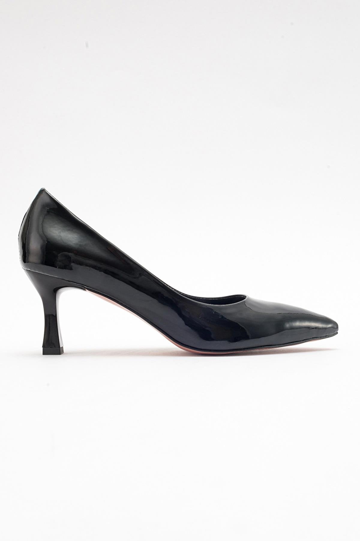 Pedra - Black Heeled Shoe (Women)