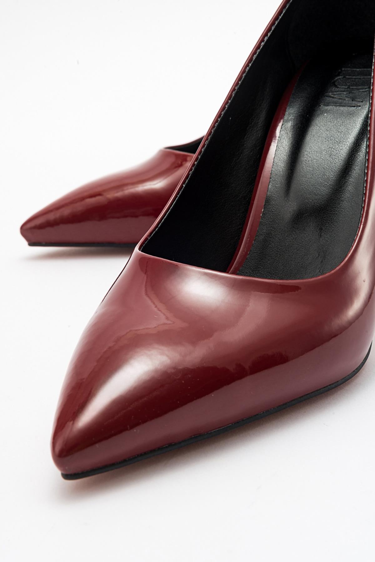 Forest Burgundy Patent Pointed Toe Pump (Women)