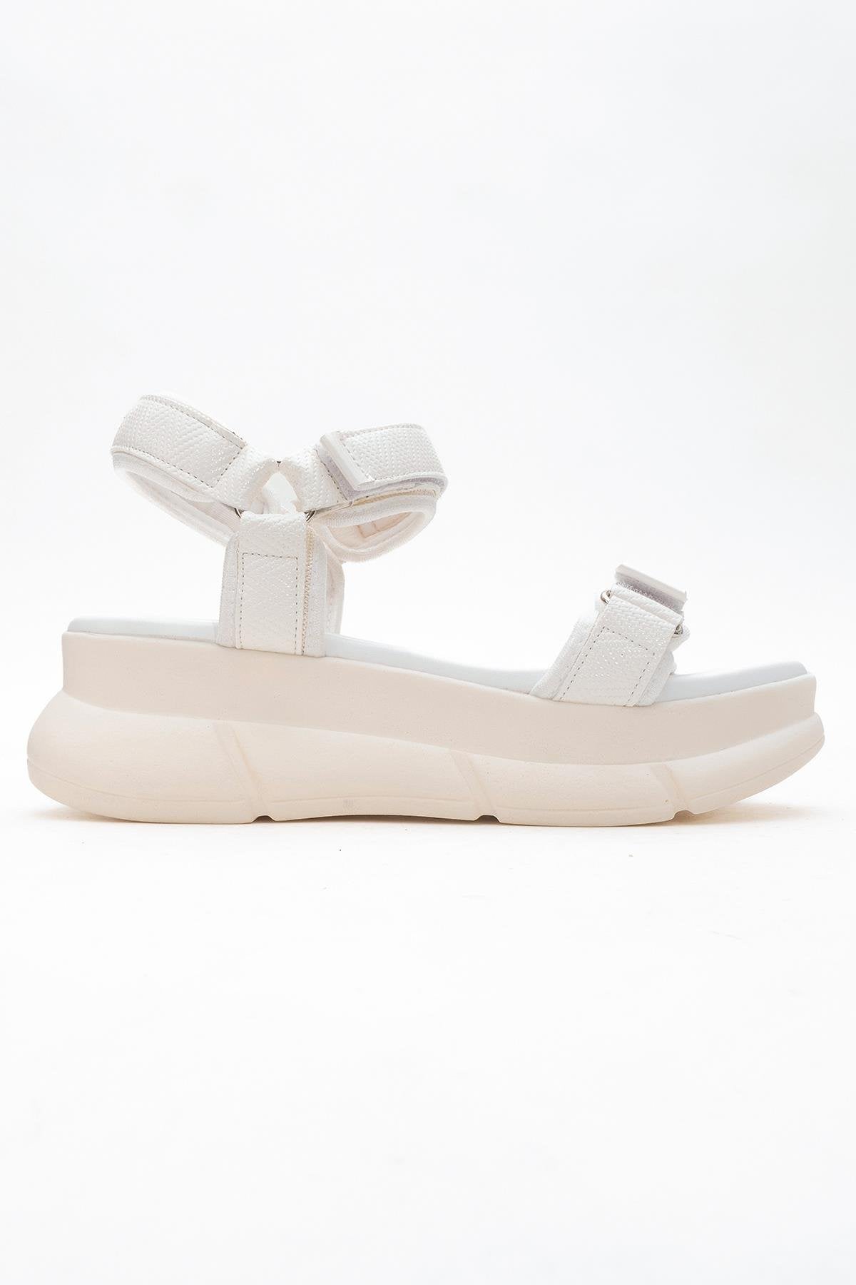 4760 - White Sandal (Women)