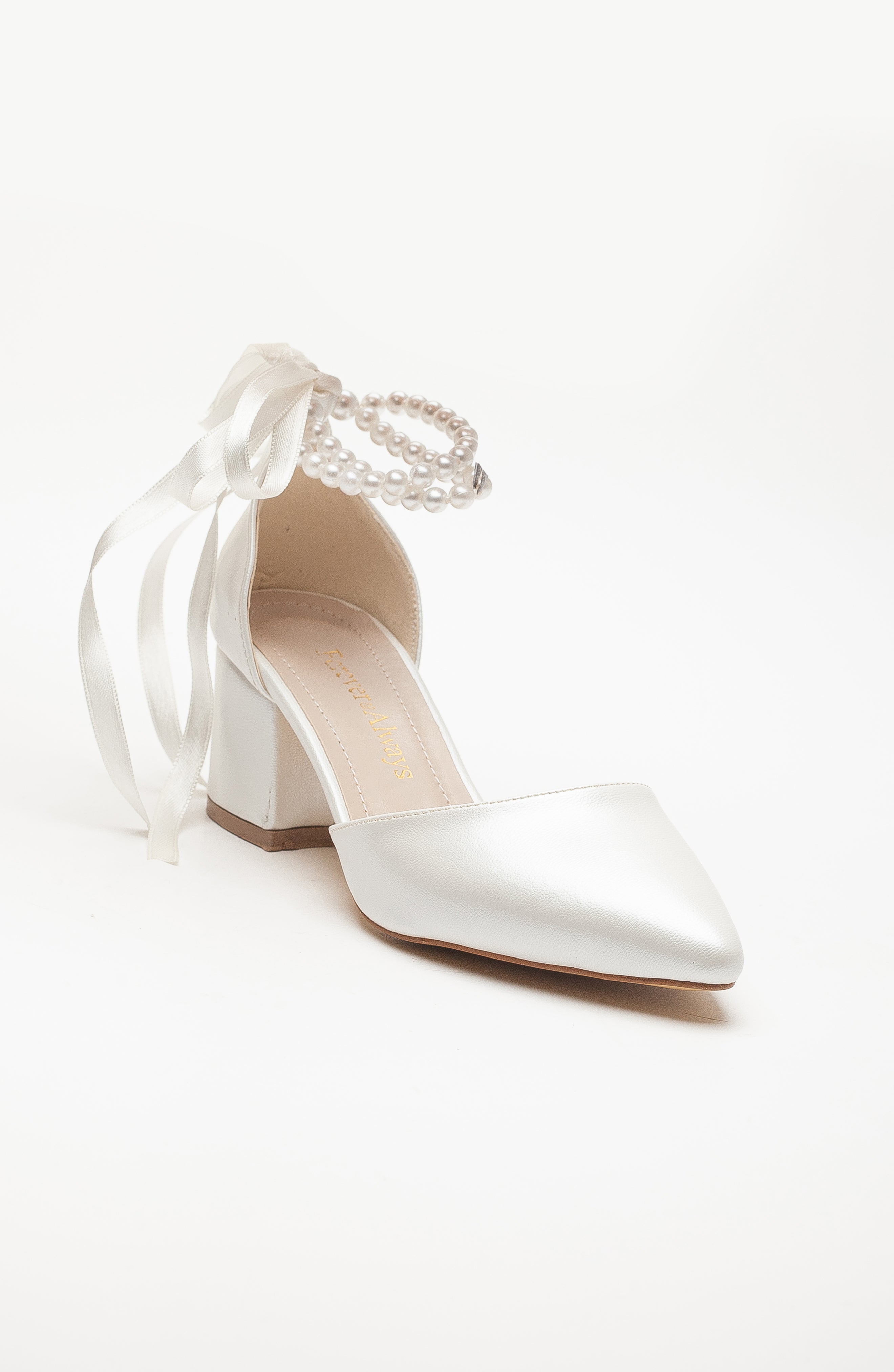 Miranda - Ivory Pumps with Pearls