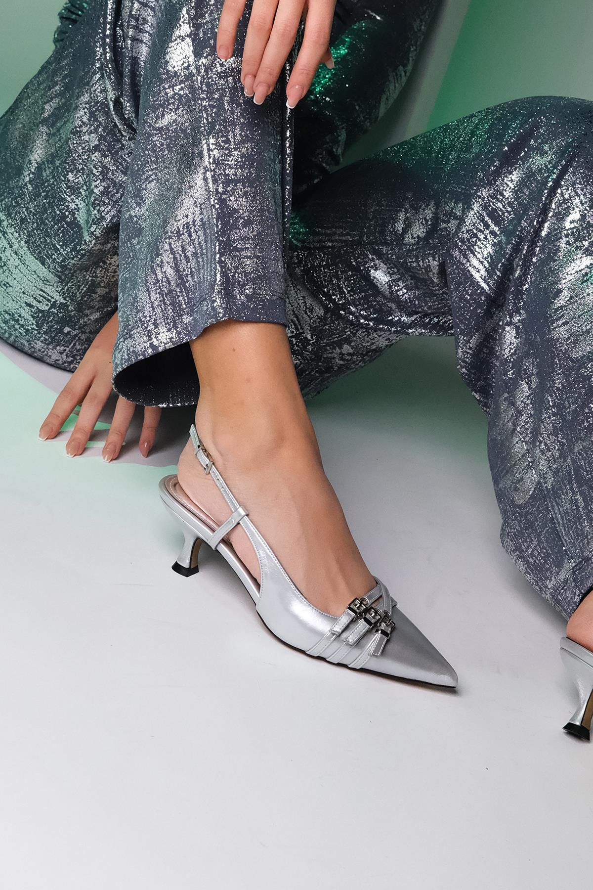 Woss - Silver Leather-Effect Belt Detail Heeled Shoe (Women)