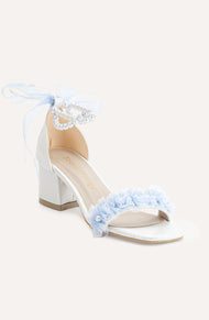 Jasmine - Lace Bridal Sandals with Pearls