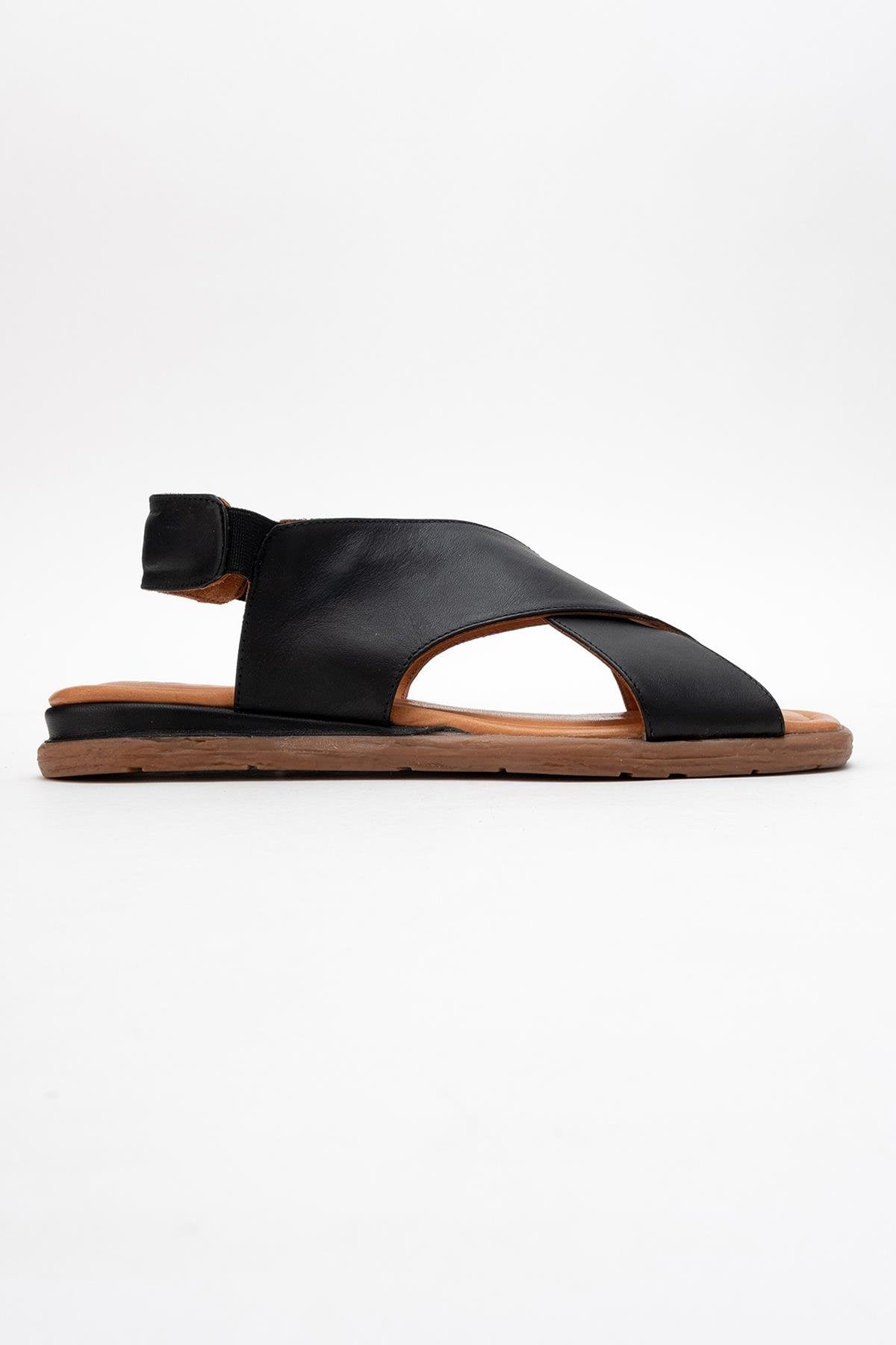 706 - Black Leather Thong Sandals (Women)