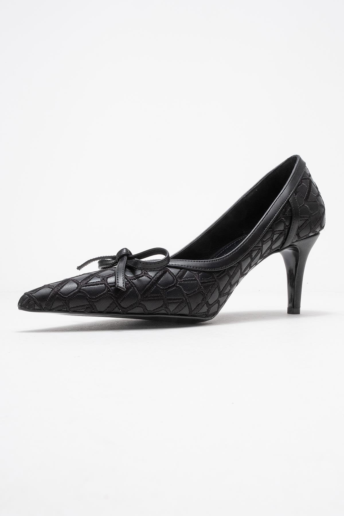 Camden - Black Patterned Bow Pump (Women)