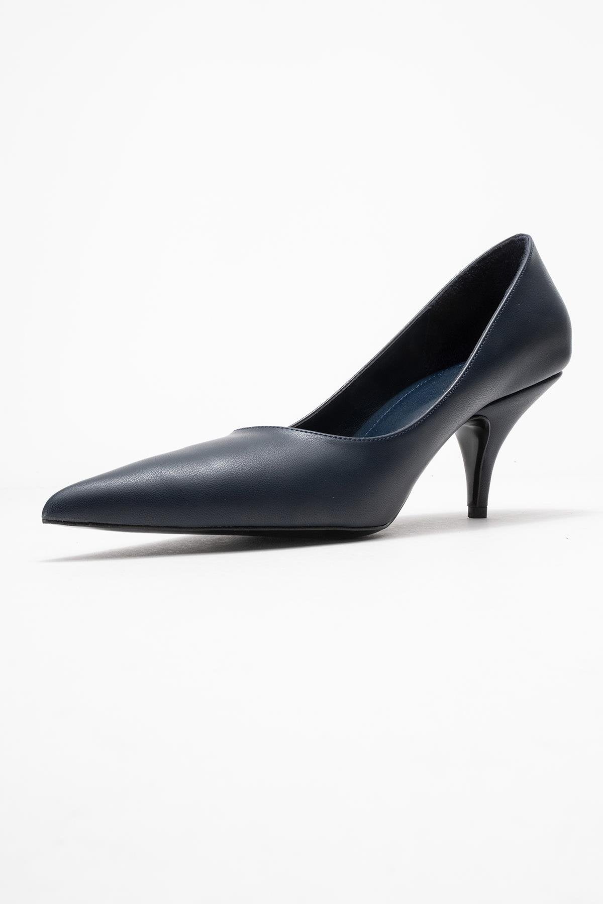 Marcus - Navy Heeled Pump (Women)