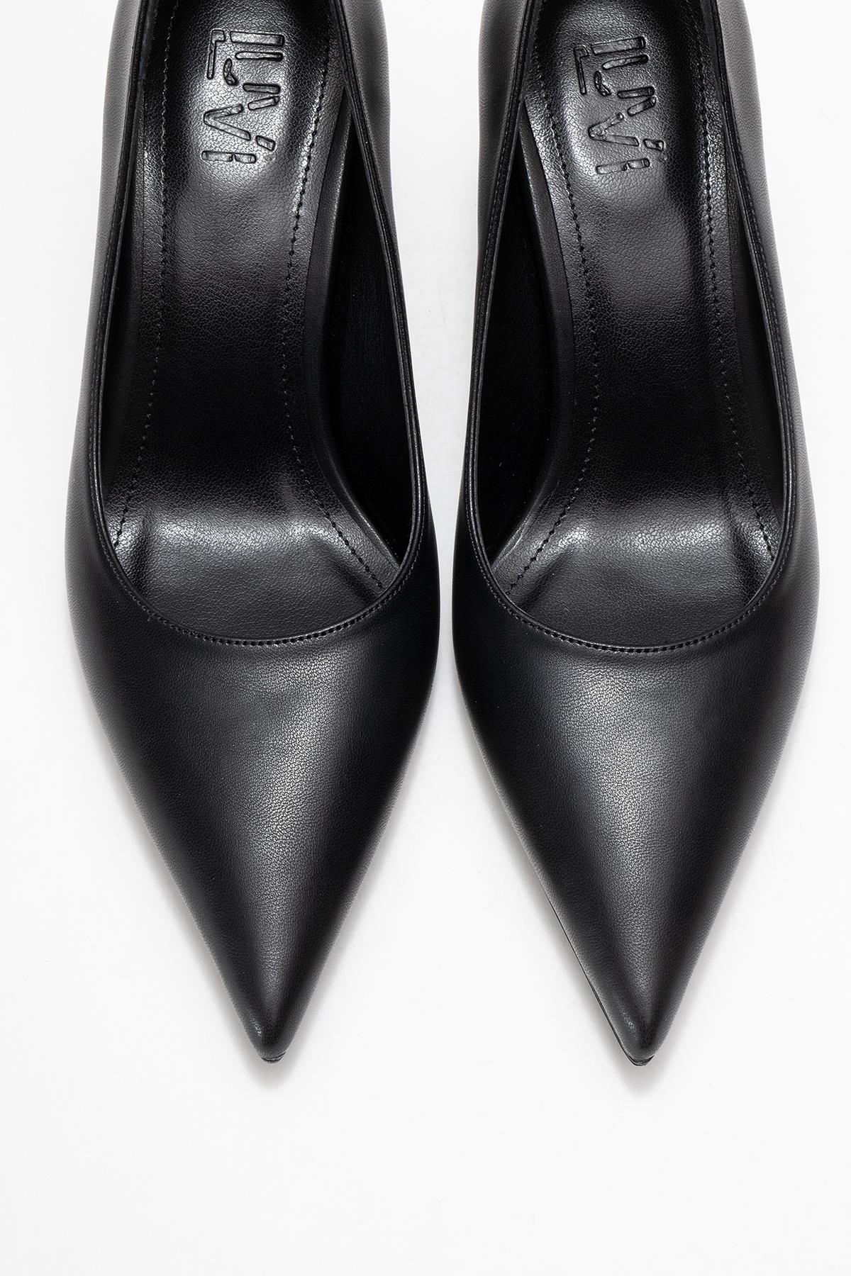 Marcus - Black Heeled Pump (Women)