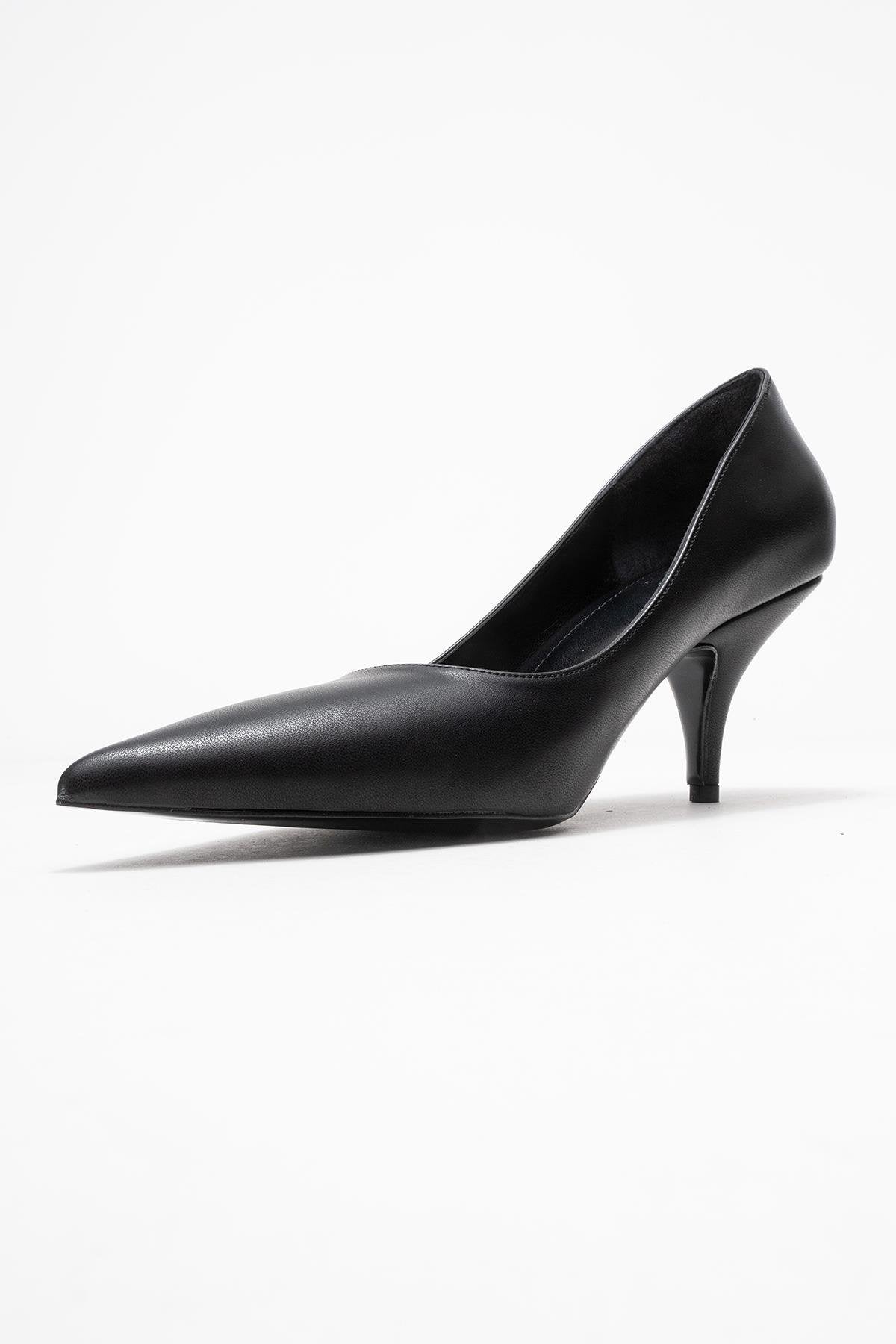 Marcus - Black Heeled Pump (Women)