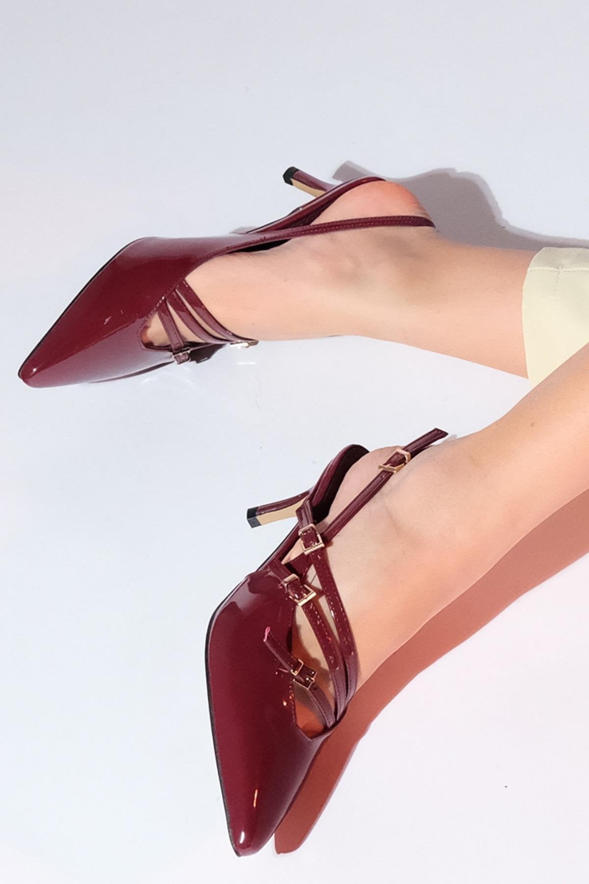 Magra Burgundy Patent Pointed-Toe Slingback Stiletto (Women)