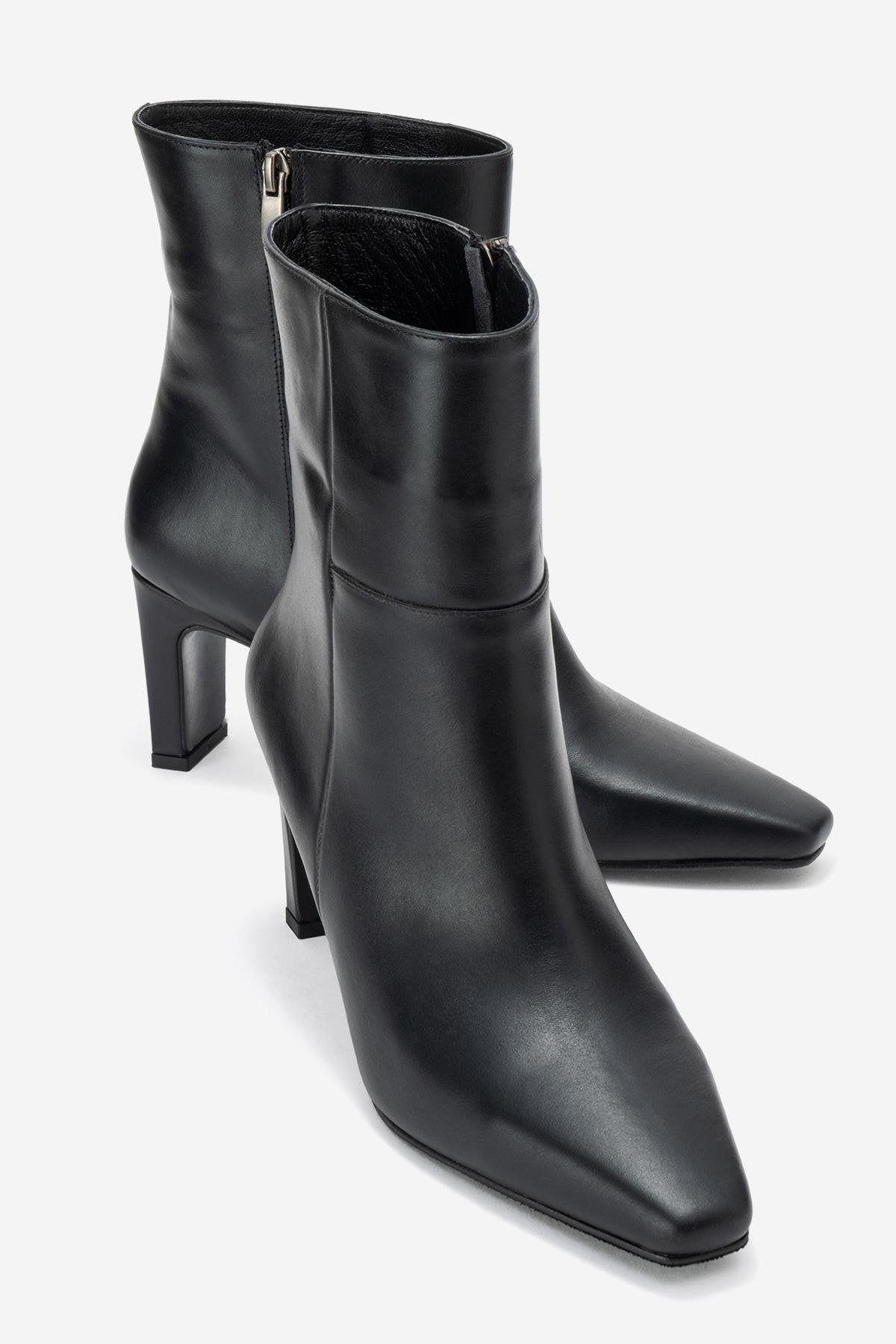 Elias - Black Genuine Leather Block Heel Boot (Women)