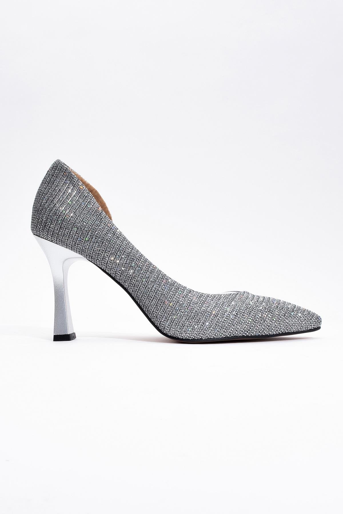 Ursula - Platinum Metallic Heeled Shoe (Women)