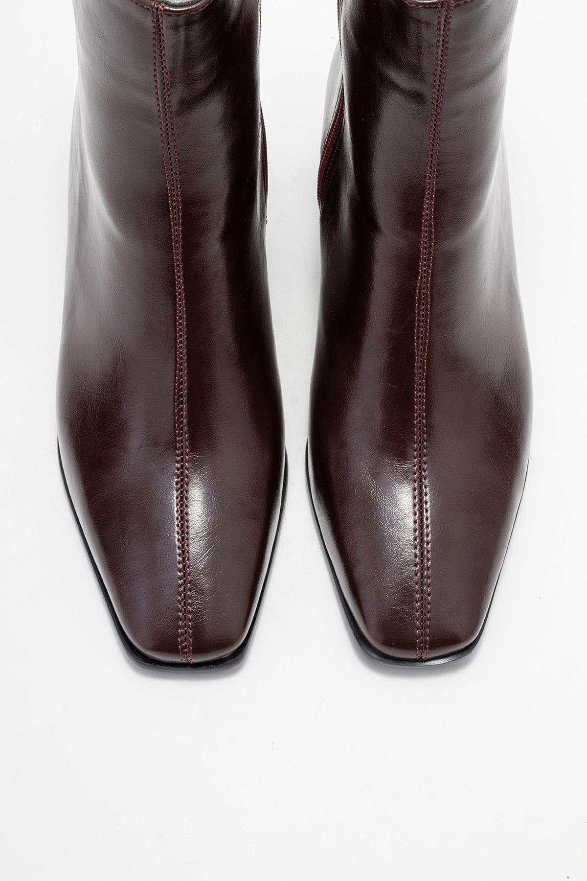 Arven - Burgundy Block Heel Ankle Boot (Women)