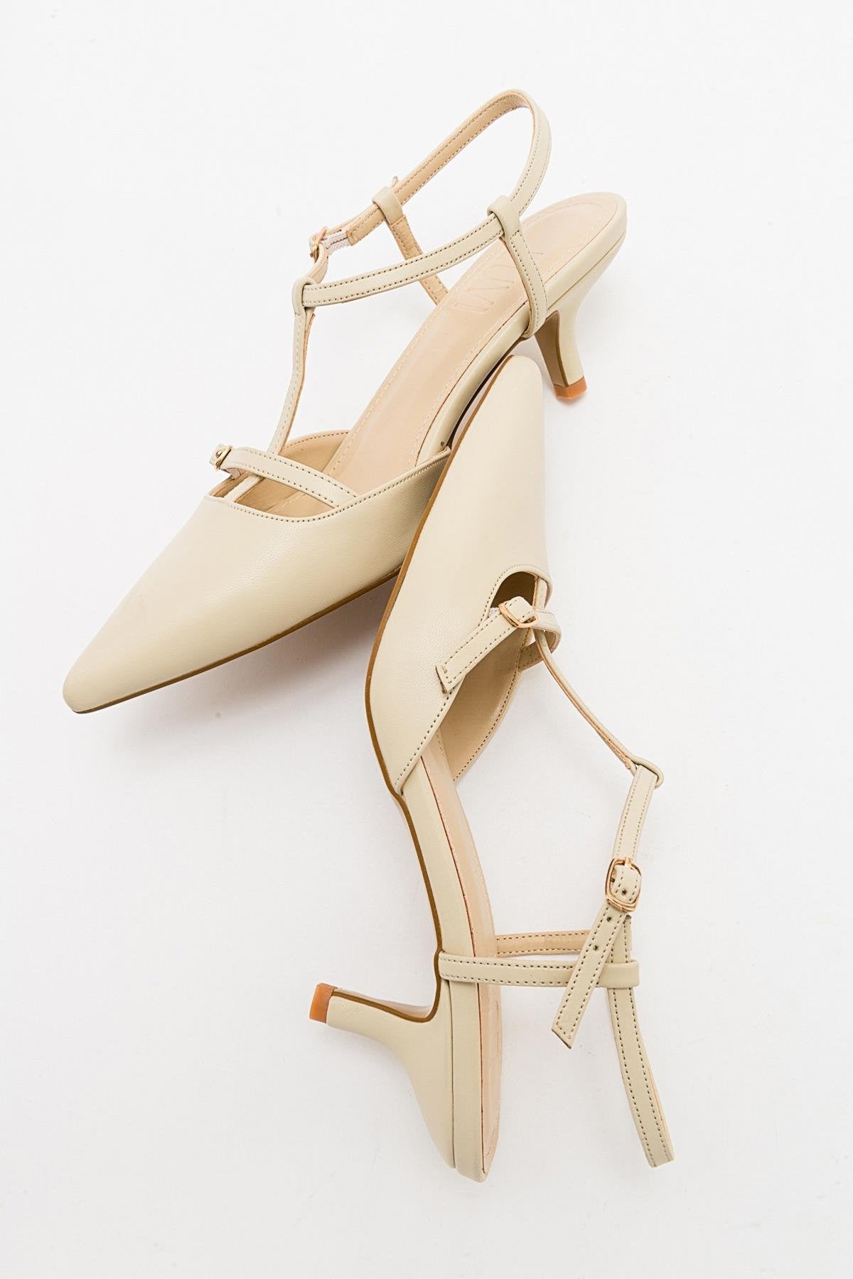 Frans - Off-White Pointed Toe Backless Low Heel Shoe (Women)