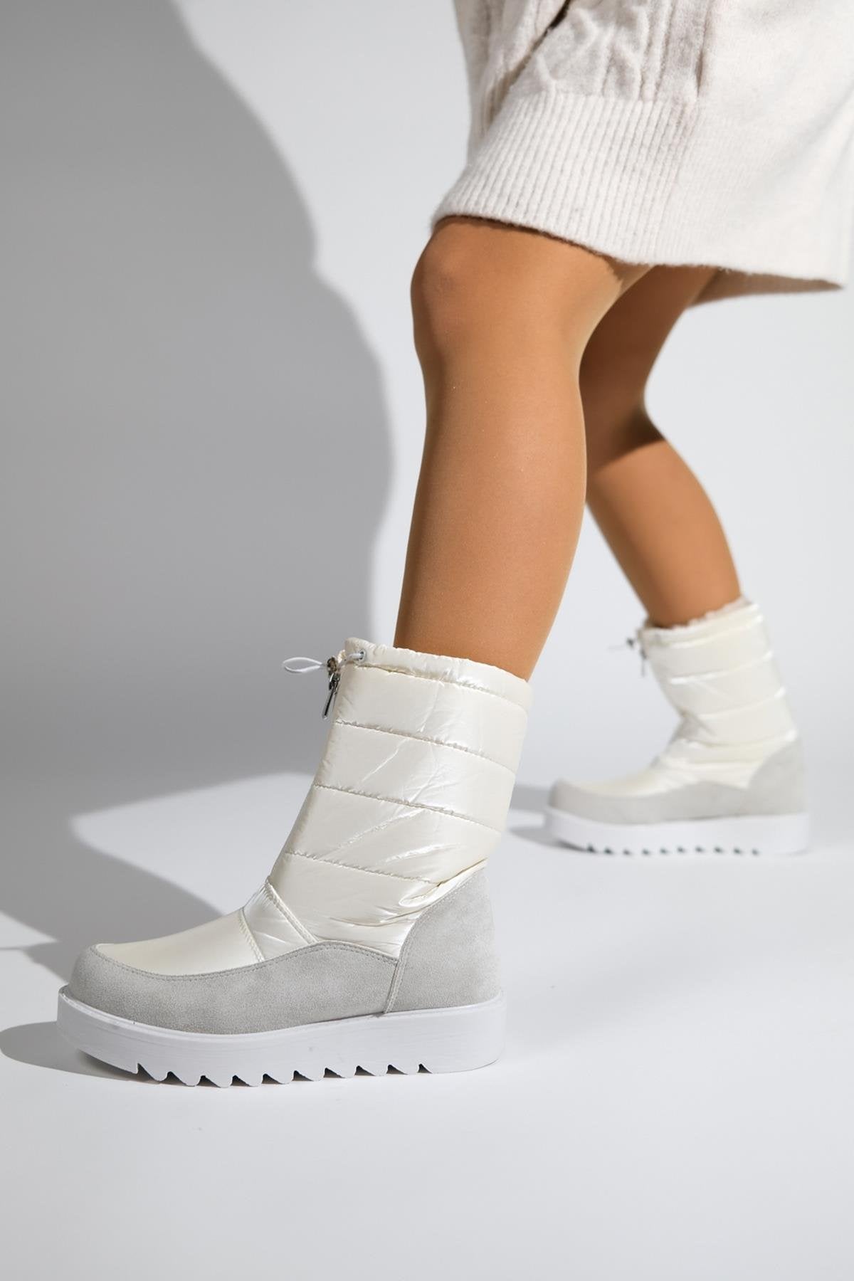 Vay - White Zip-Up Snow Boot (Women)