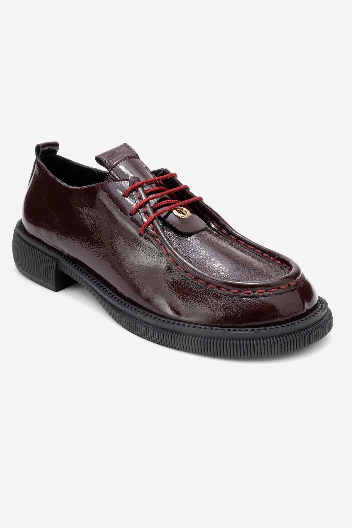 Band - Burgundy Crinkled Patent Genuine Leather Lace-Up Loafer (Women)