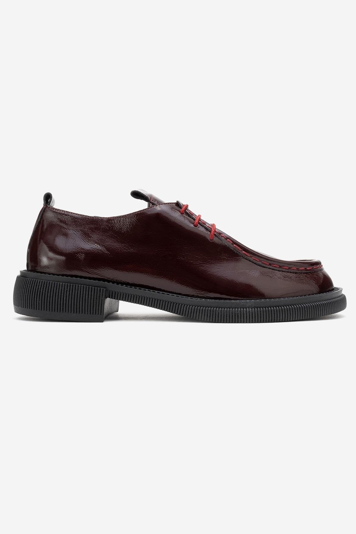 Band - Burgundy Crinkled Patent Genuine Leather Lace-Up Loafer (Women)